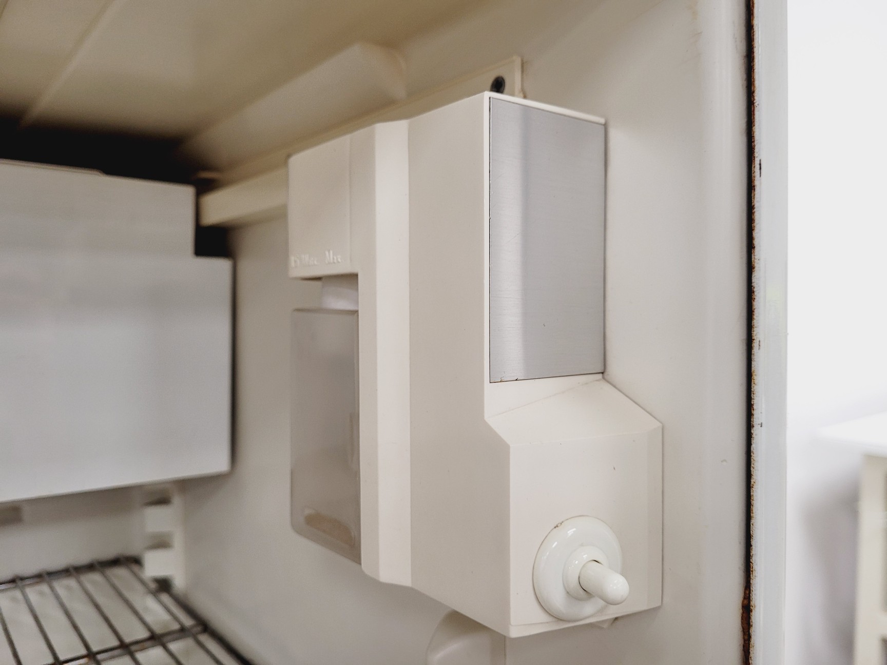 Image of Gallenkamp Cooled Incubator w/ Timed Cycling App. No 6B 7801 B