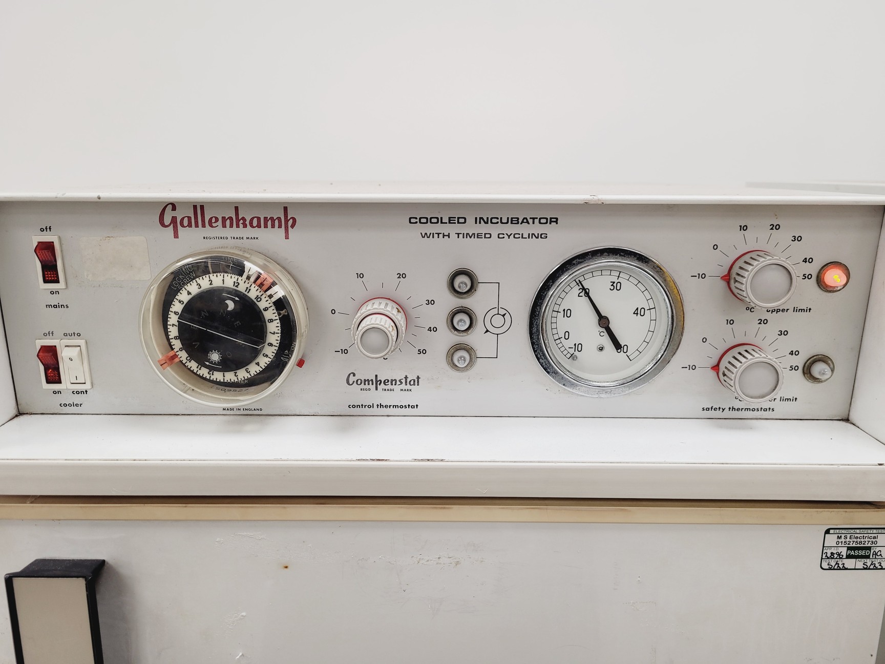 Image of Gallenkamp Cooled Incubator w/ Timed Cycling App. No 6B 7801 B