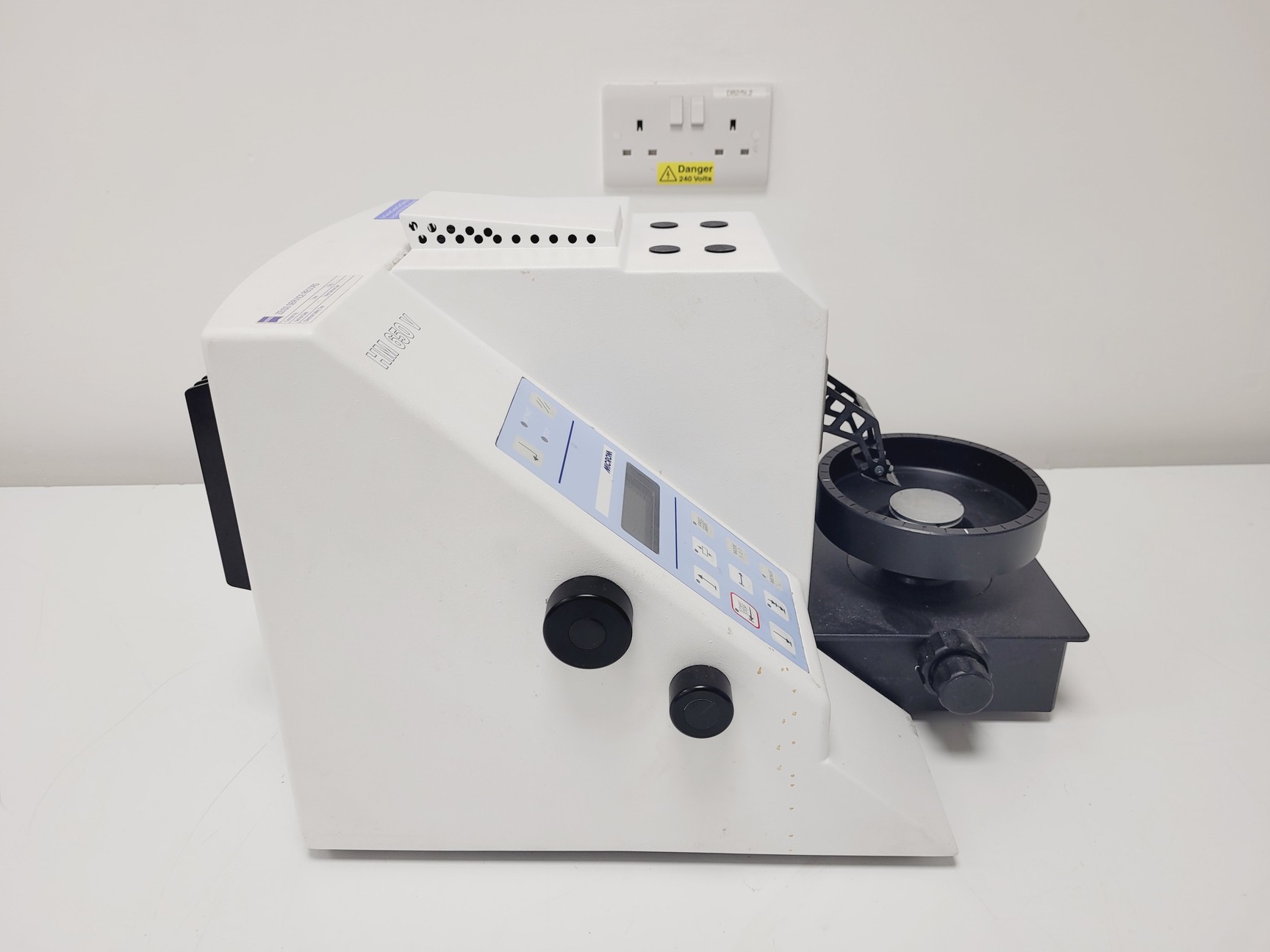 Image of Thermo Scientific HM 650 V Microtome