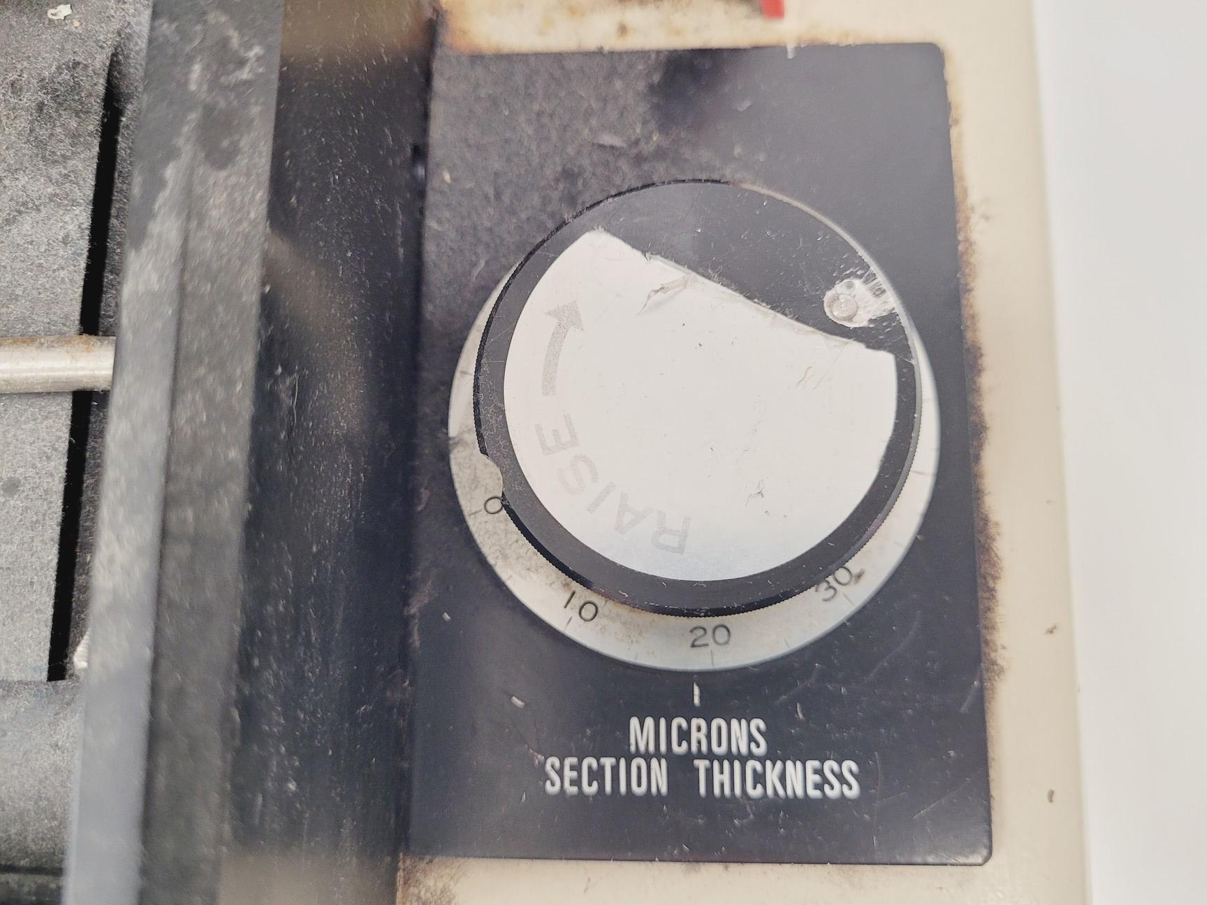 Image of D.S.K DTK-1000 Microslicer Vibrating Blade Microtome Tissue Slicers Lab