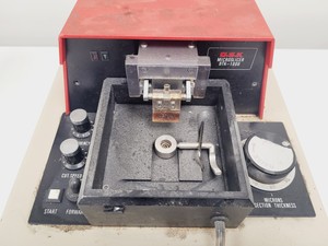 Thumbnail image of D.S.K DTK-1000 Microslicer Vibrating Blade Microtome Tissue Slicers Lab