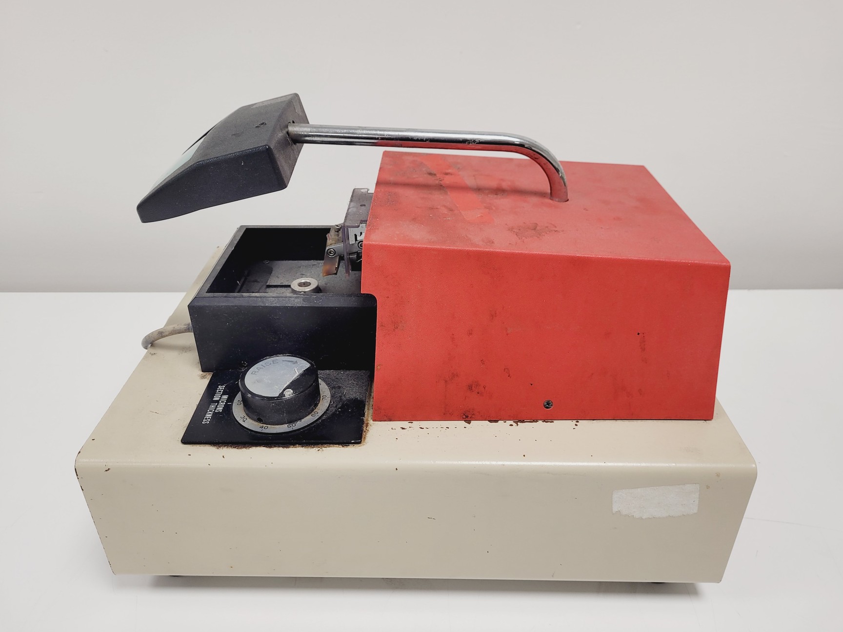 Image of D.S.K DTK-1000 Microslicer Vibrating Blade Microtome Tissue Slicers Lab