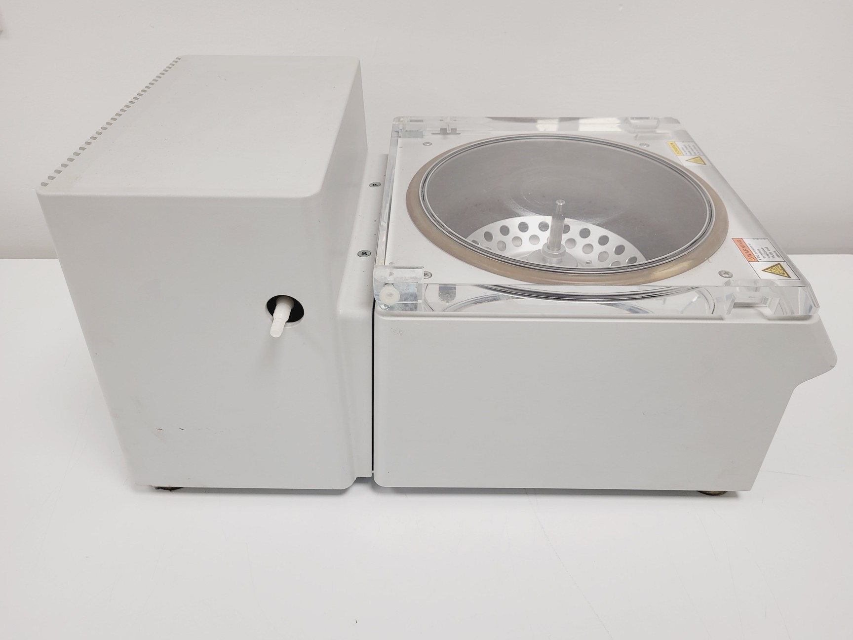 Image of Eppendorf AG Concentrator Plus Benchtop Centrifuge