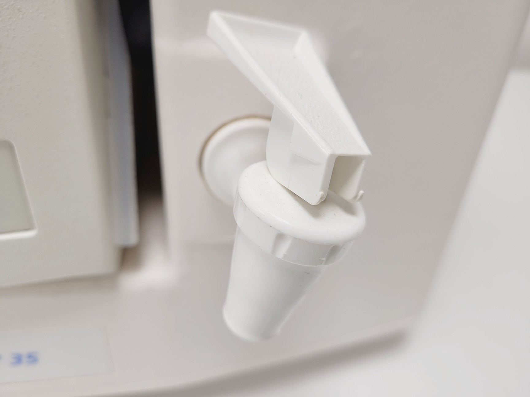 Image of ELGA Purelab Option Option-S 7 Water Purifier & DV 35 Reservoir