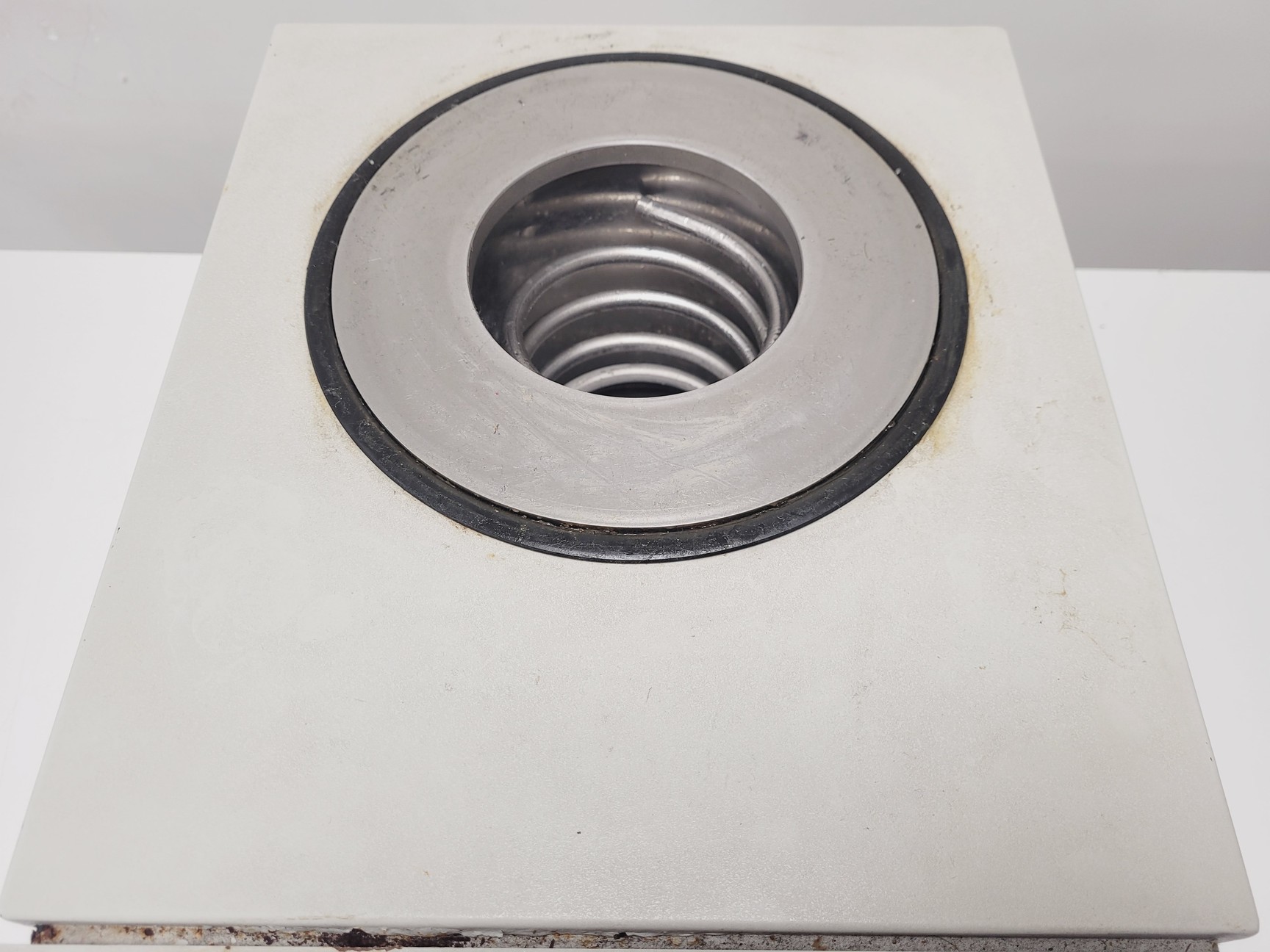 Image of Thermo Savant MICROMODULYO Freeze Dryer