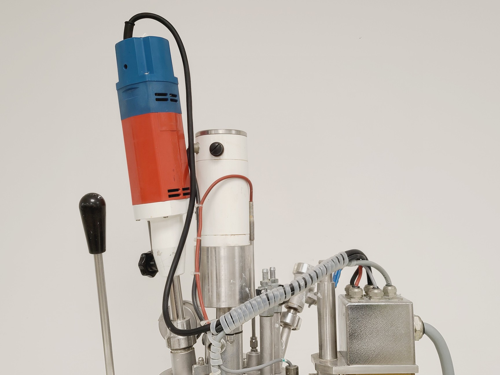 Image of Esco Labor Model EL3 Dual Agitated Vacuum Laboratory One-Pot Homogeniser