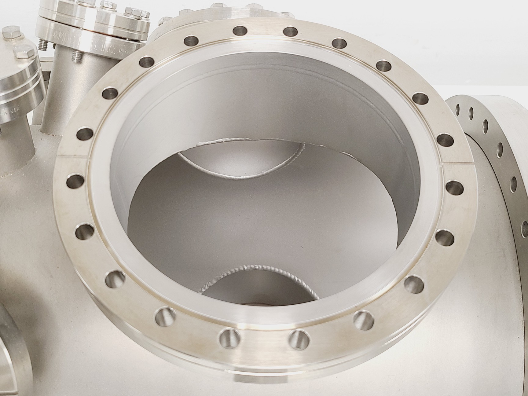 Image of Stainless Steel UHV Vacuum Chamber with Multiple CF Ports