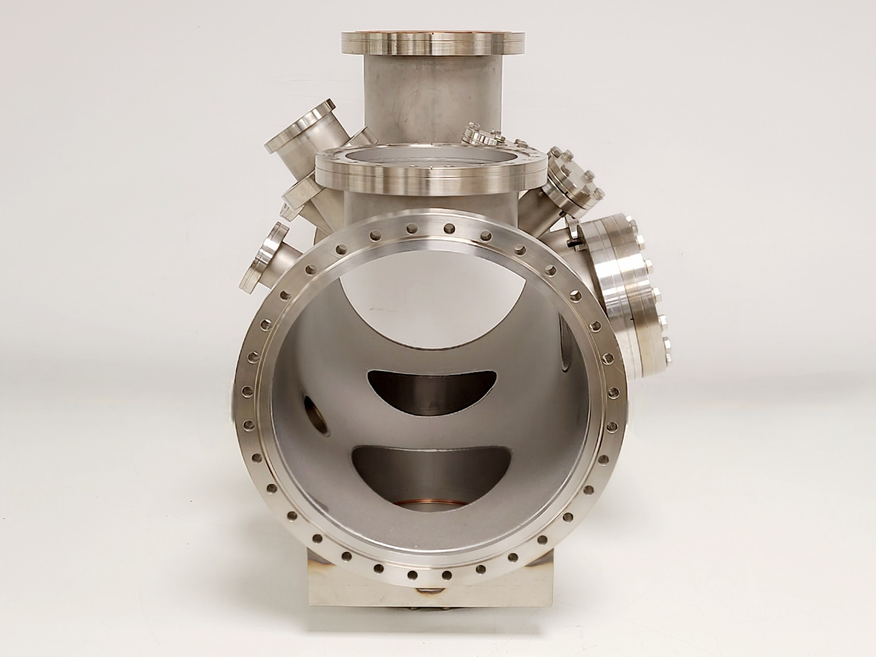 Image of Stainless Steel UHV Vacuum Chamber with Multiple CF Ports