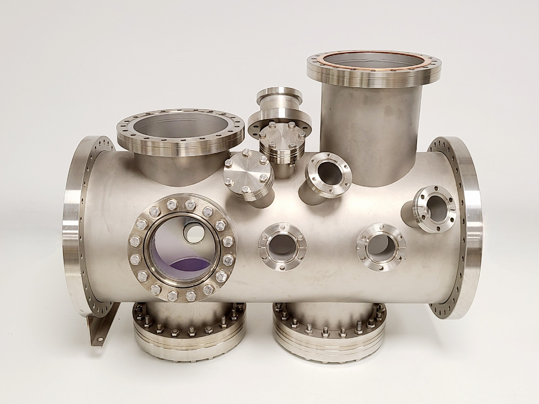 Image of Stainless Steel UHV Vacuum Chamber with Multiple CF Ports