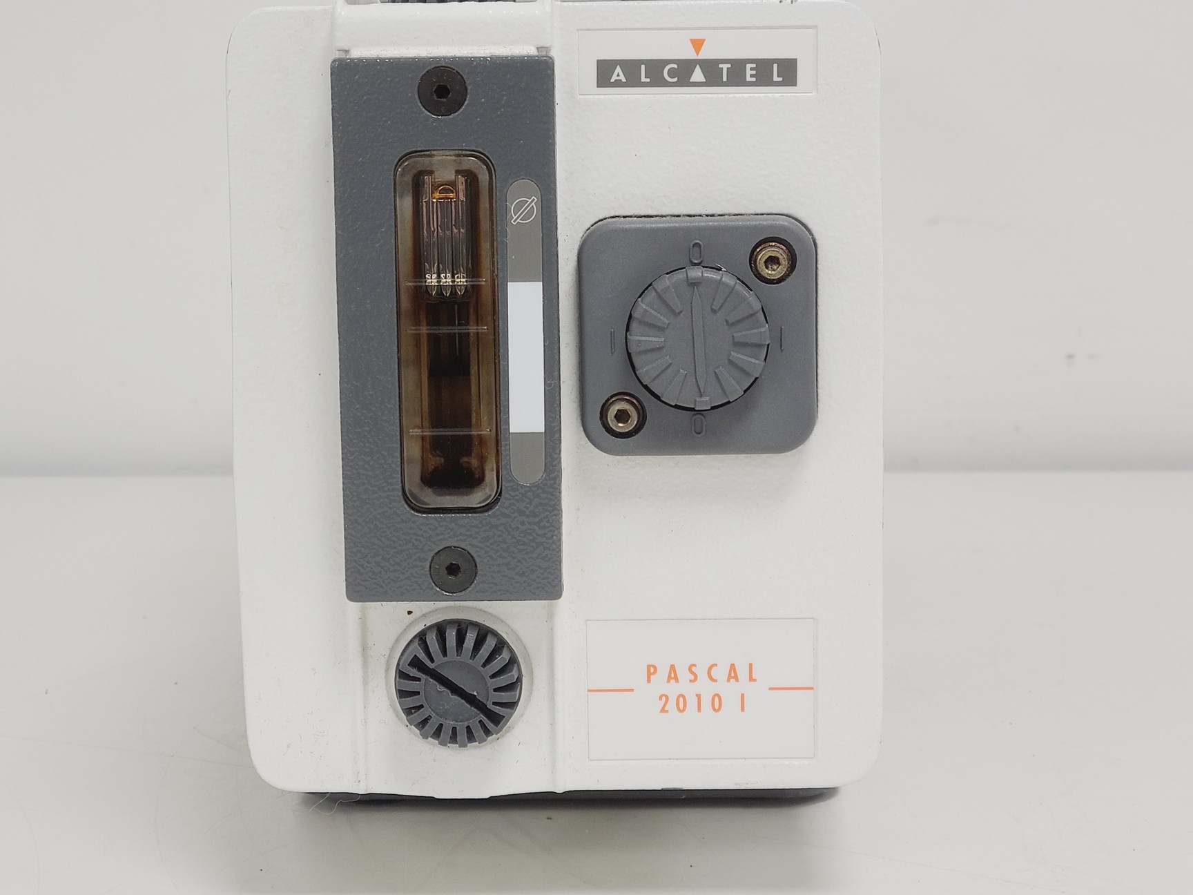 Image of Alcatel Pascal 2010i Rotary Vane Vacuum Pump
