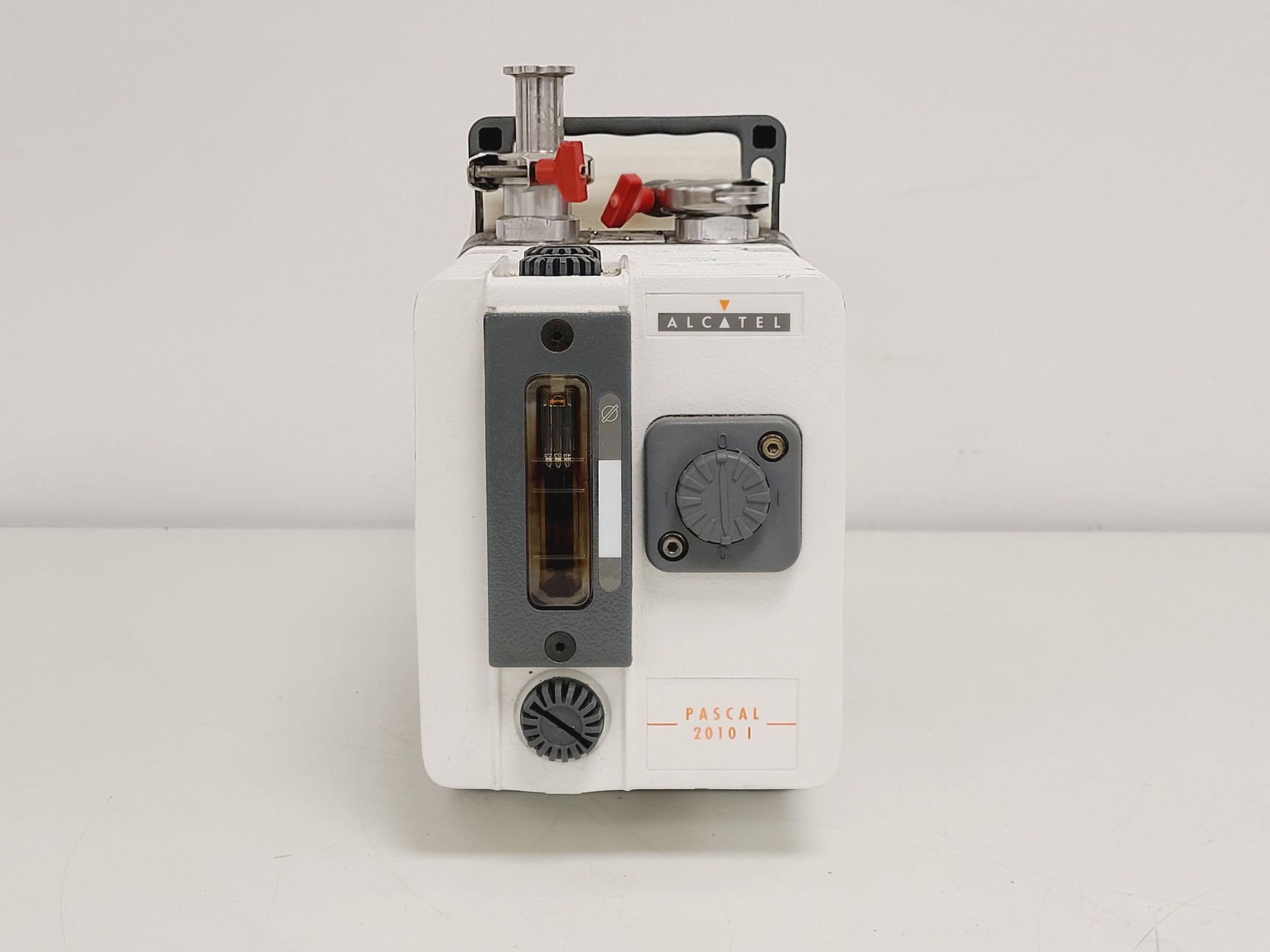 Image of Alcatel Pascal 2010i Rotary Vane Vacuum Pump