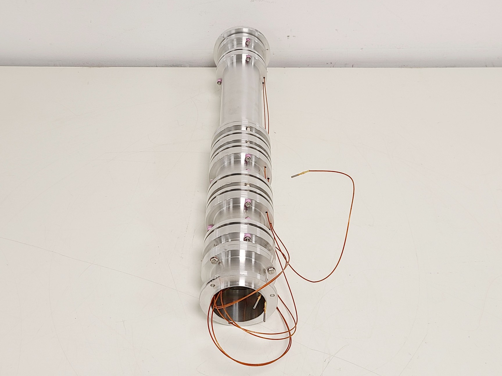 Image of Instrumented Multi-Stage UHV Vacuum Insert Assembly
