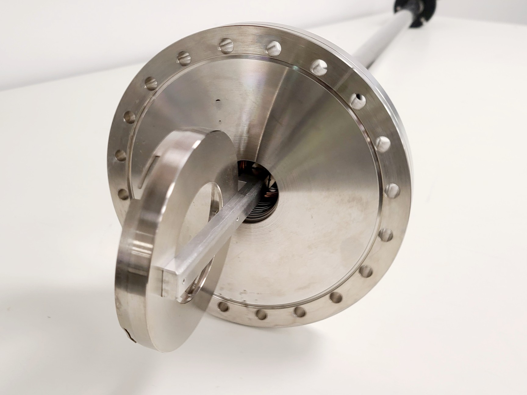 Image of High-Vacuum Transfer Arm (Linear Motion Feedthrough with Handle)