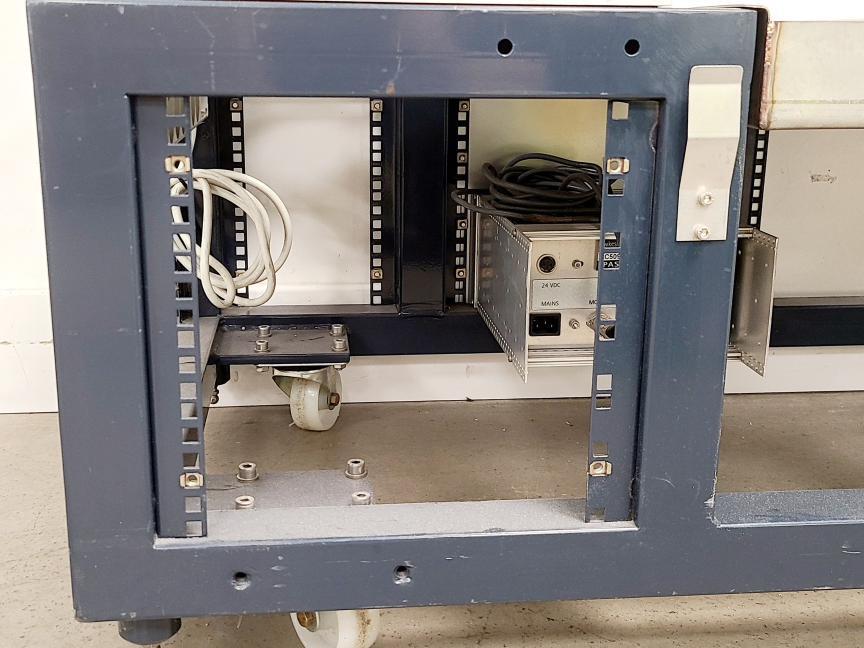 Equipment Rack for Power Supplies and Electronic Control Units 19'' Lab