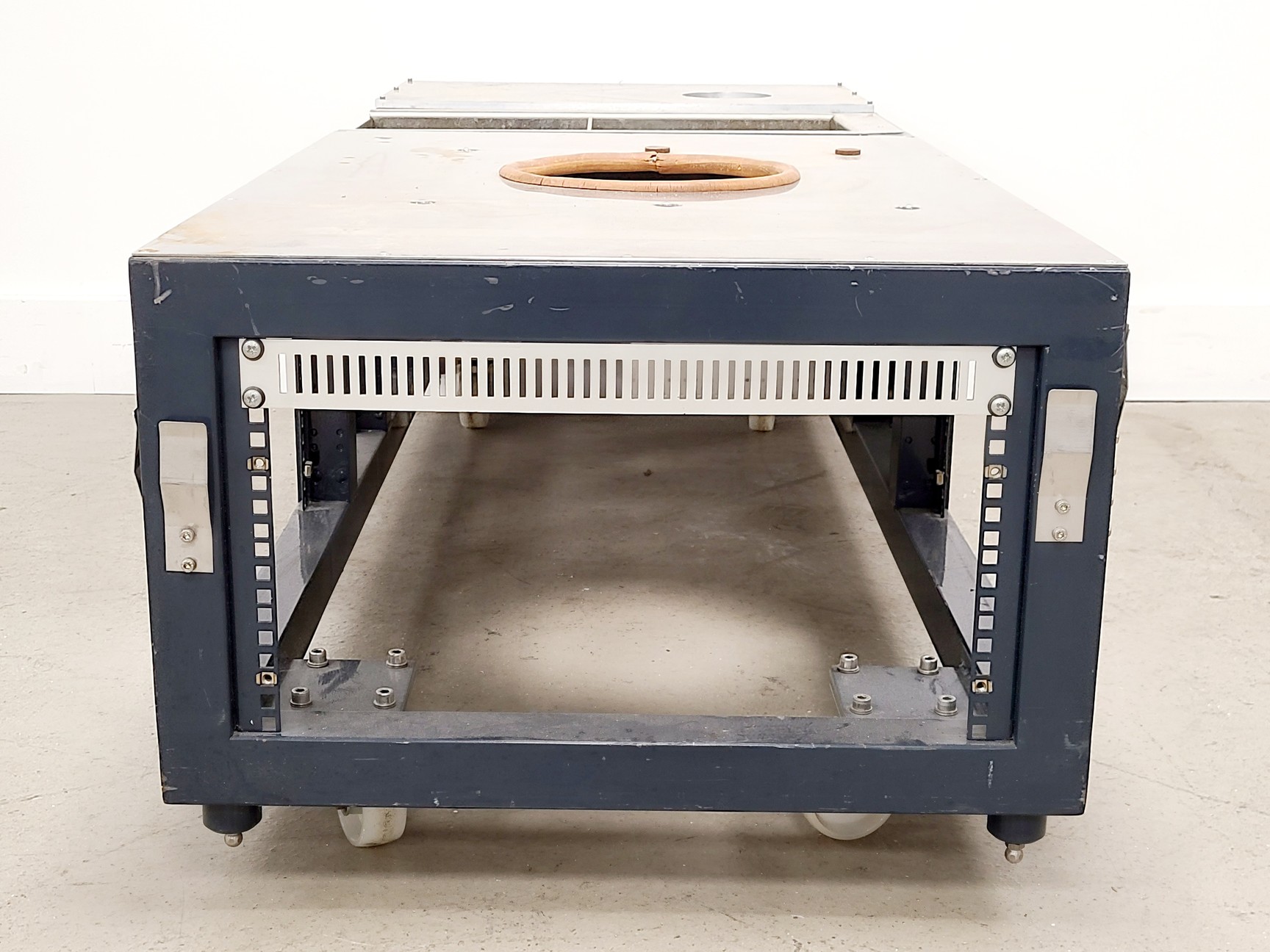 Image of Equipment Rack for Power Supplies and Electronic Control Units