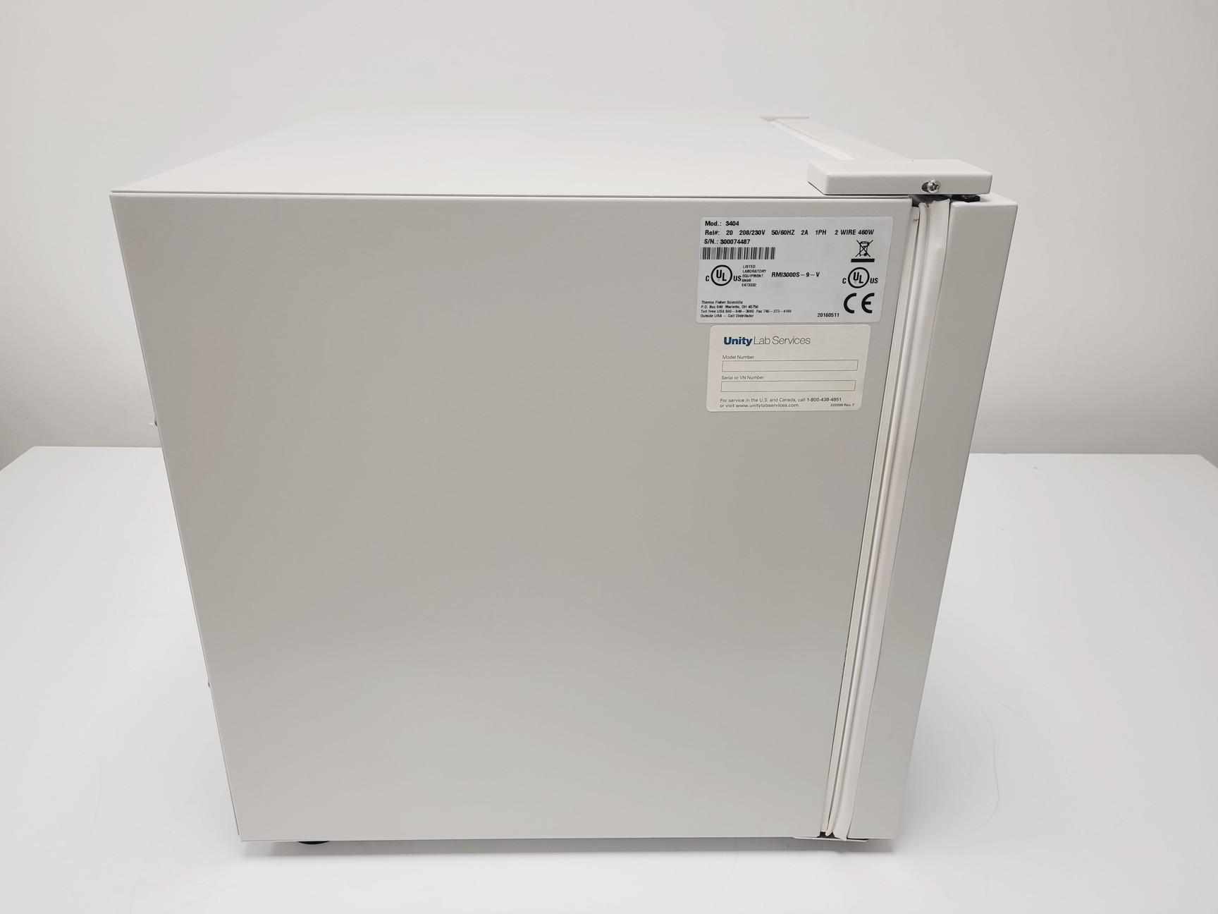 Image of Thermo Scientific MIDI 40 CO2 Benchtop Incubator