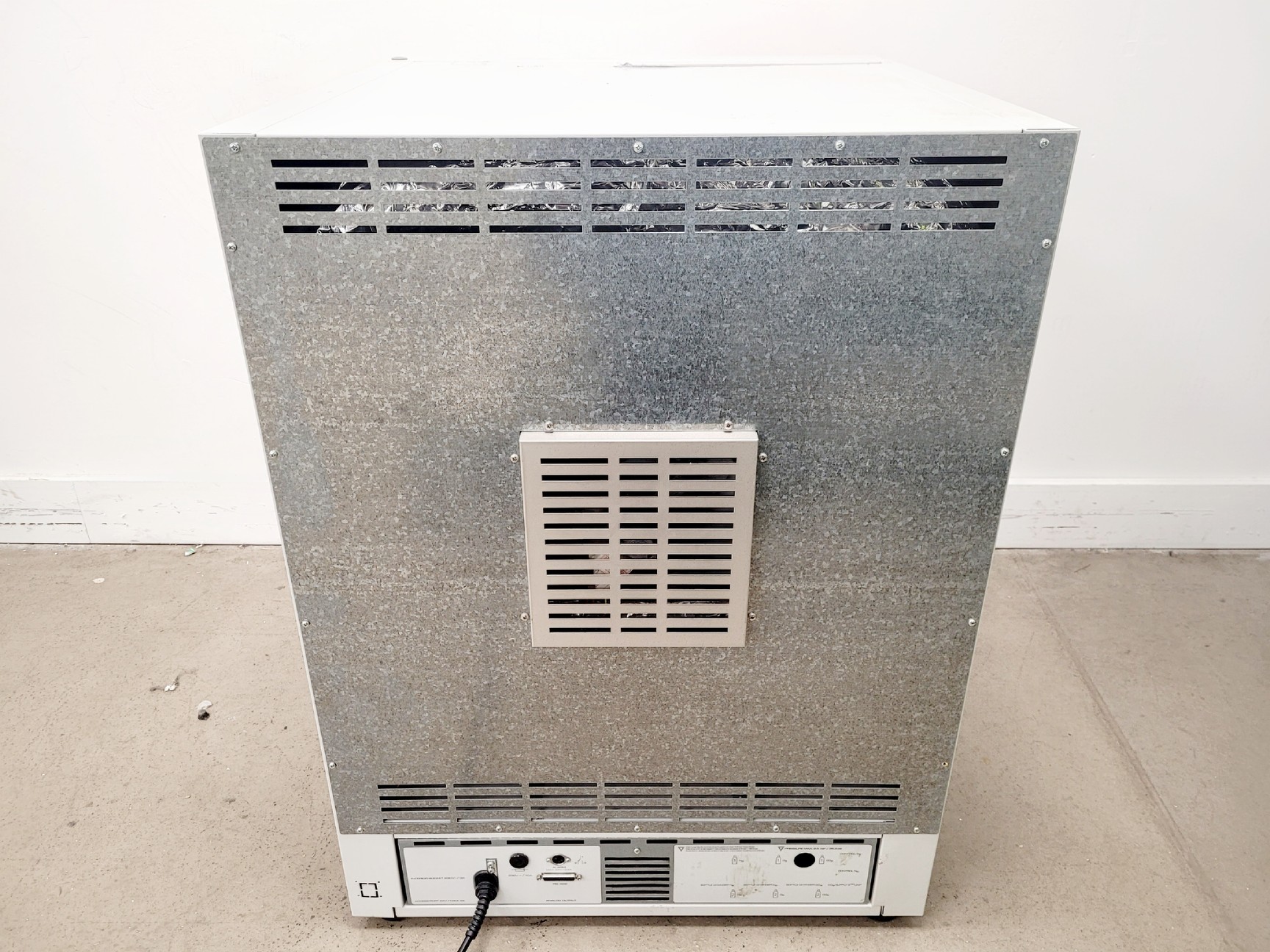 Image of Binder CB 150 Floorstanding Incubator