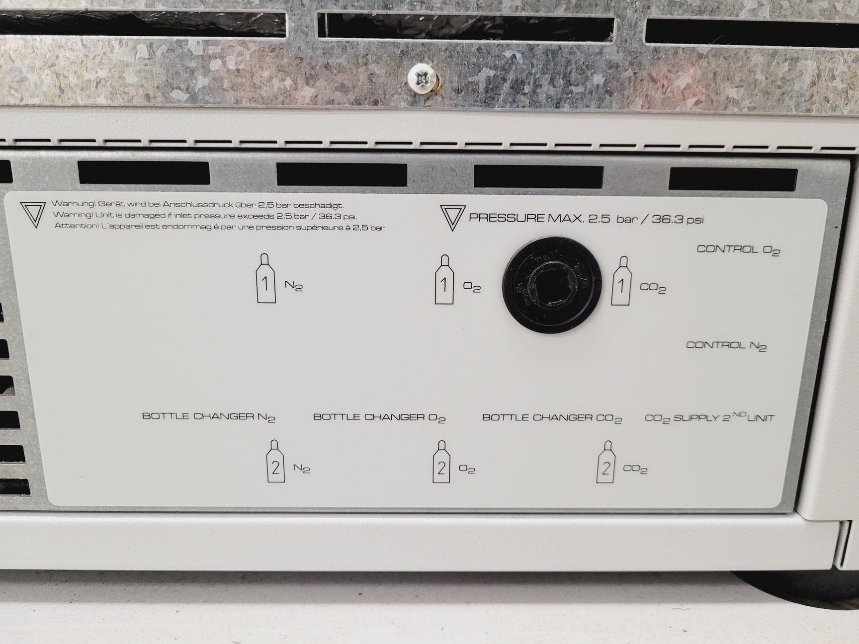 Image of Binder CB 150 Floorstanding Incubator Lab