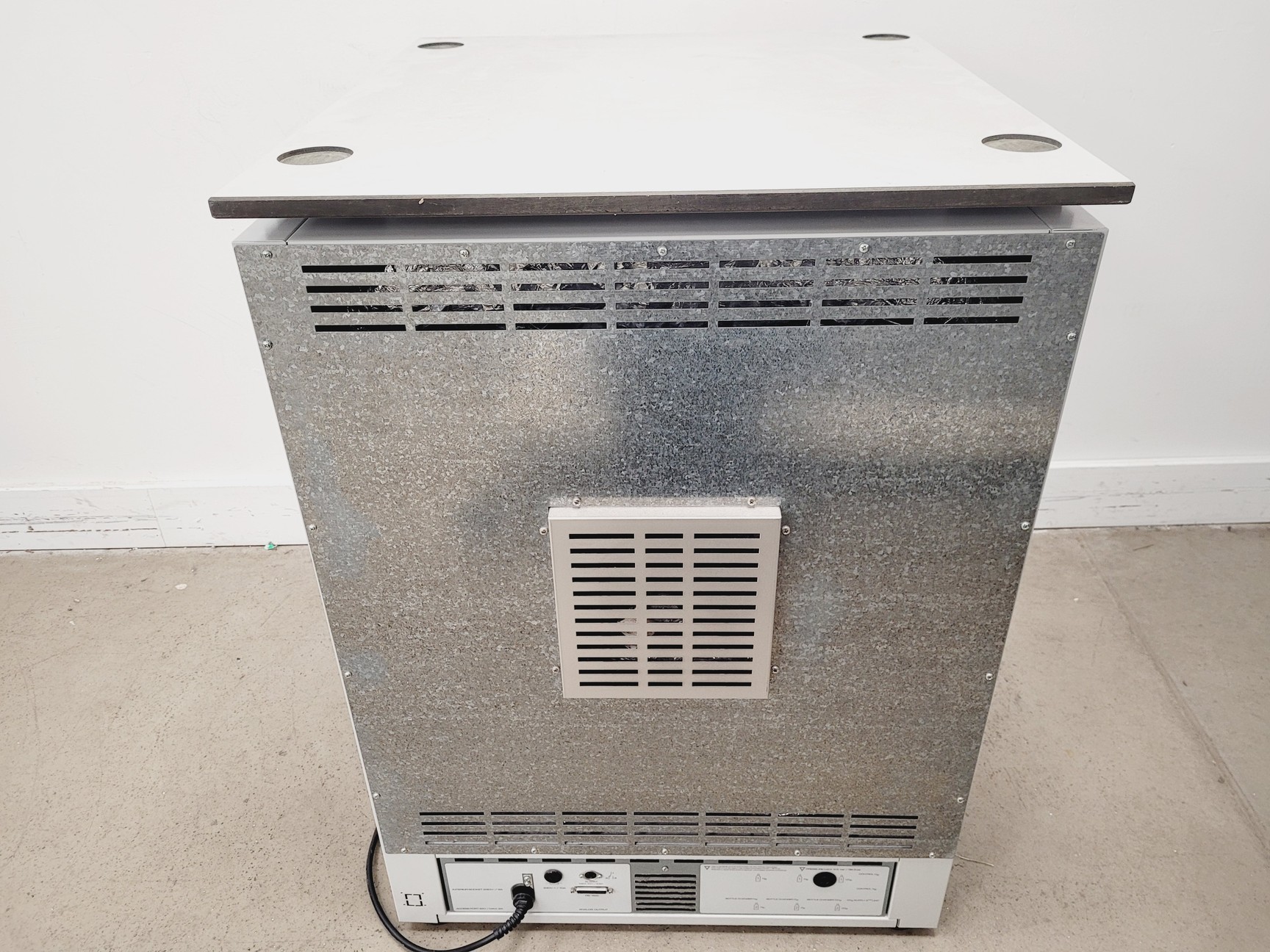 Image of Binder CB 150 Floorstanding Incubator