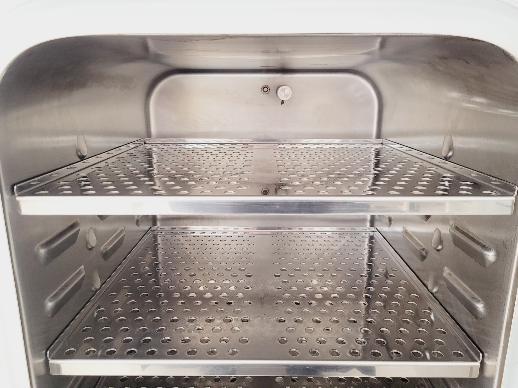 Image of Binder CB 150 Floorstanding Incubator