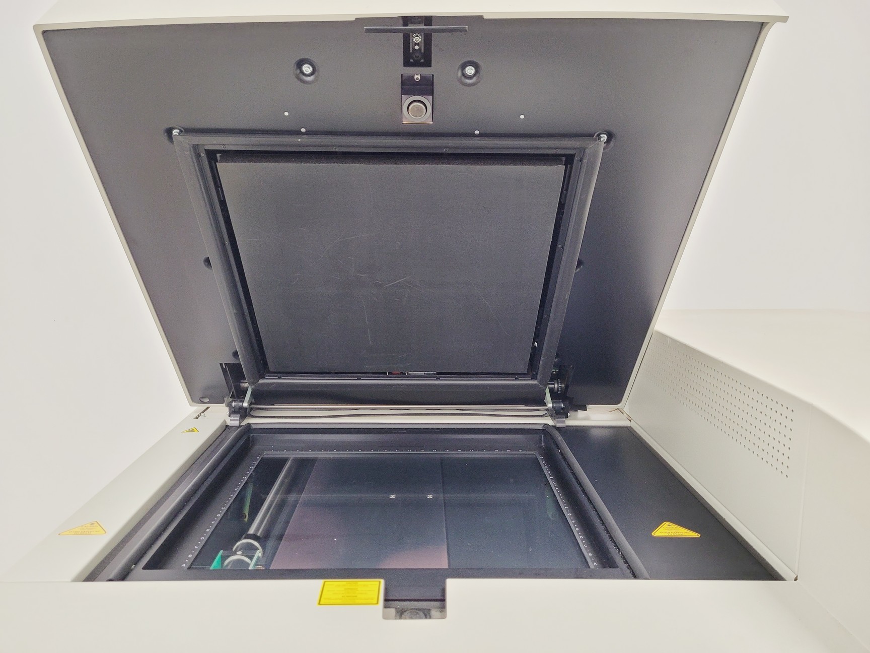 Image of Typhoon 9400 Variable Mode Imager with Blue Laser Module