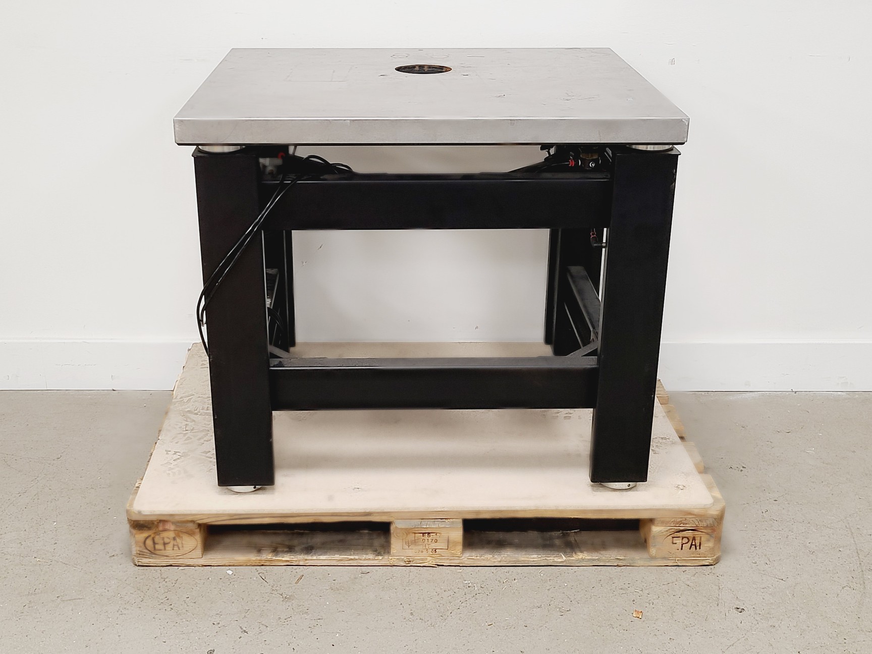 Image of TMC MICRO-g Anti-Vibration Table Model 63-530