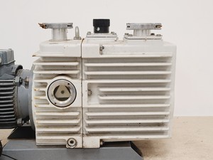 Thumbnail image of Leybold-Heraeus D30A Trivac Rotary Vane Vacuum Pump