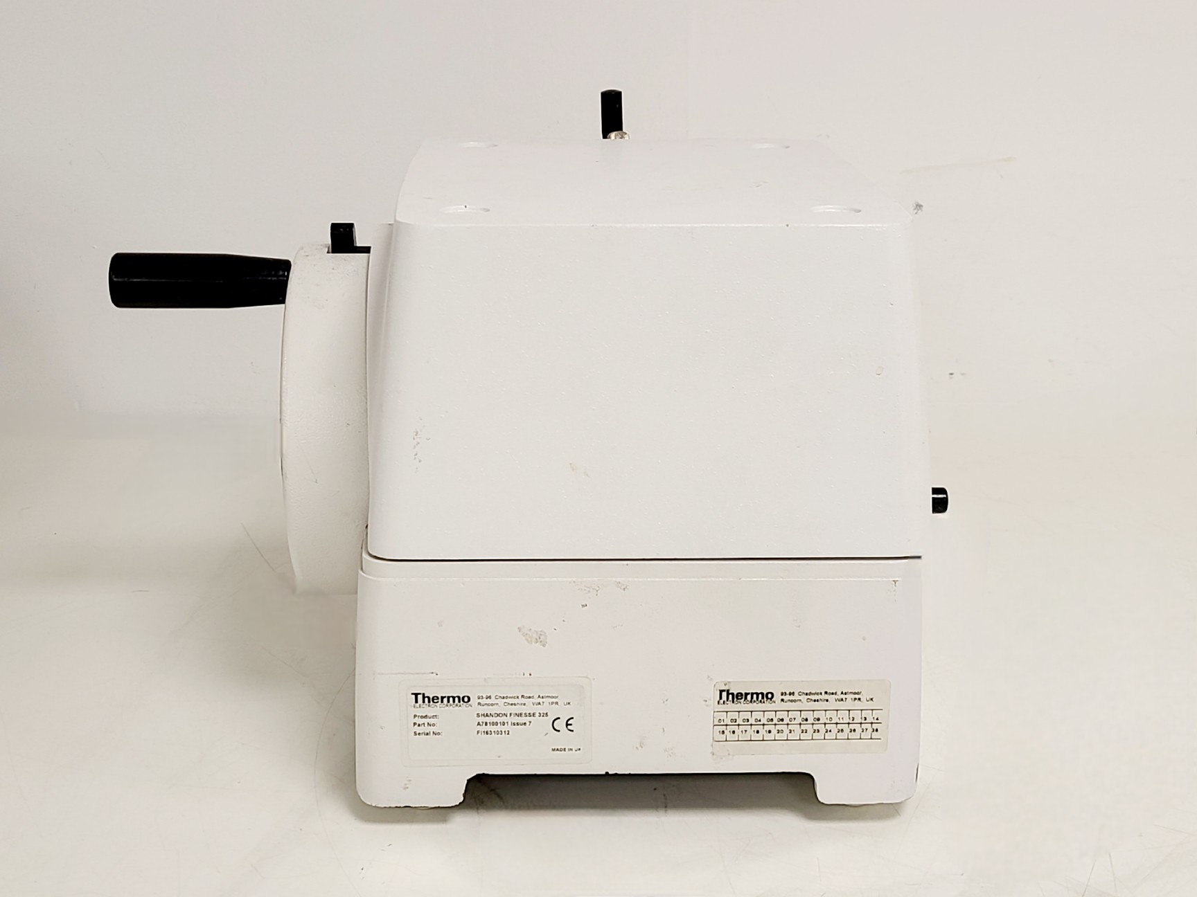 Image of Thermo Electron Corporation Shandon Finesse 325 Manual Microtome