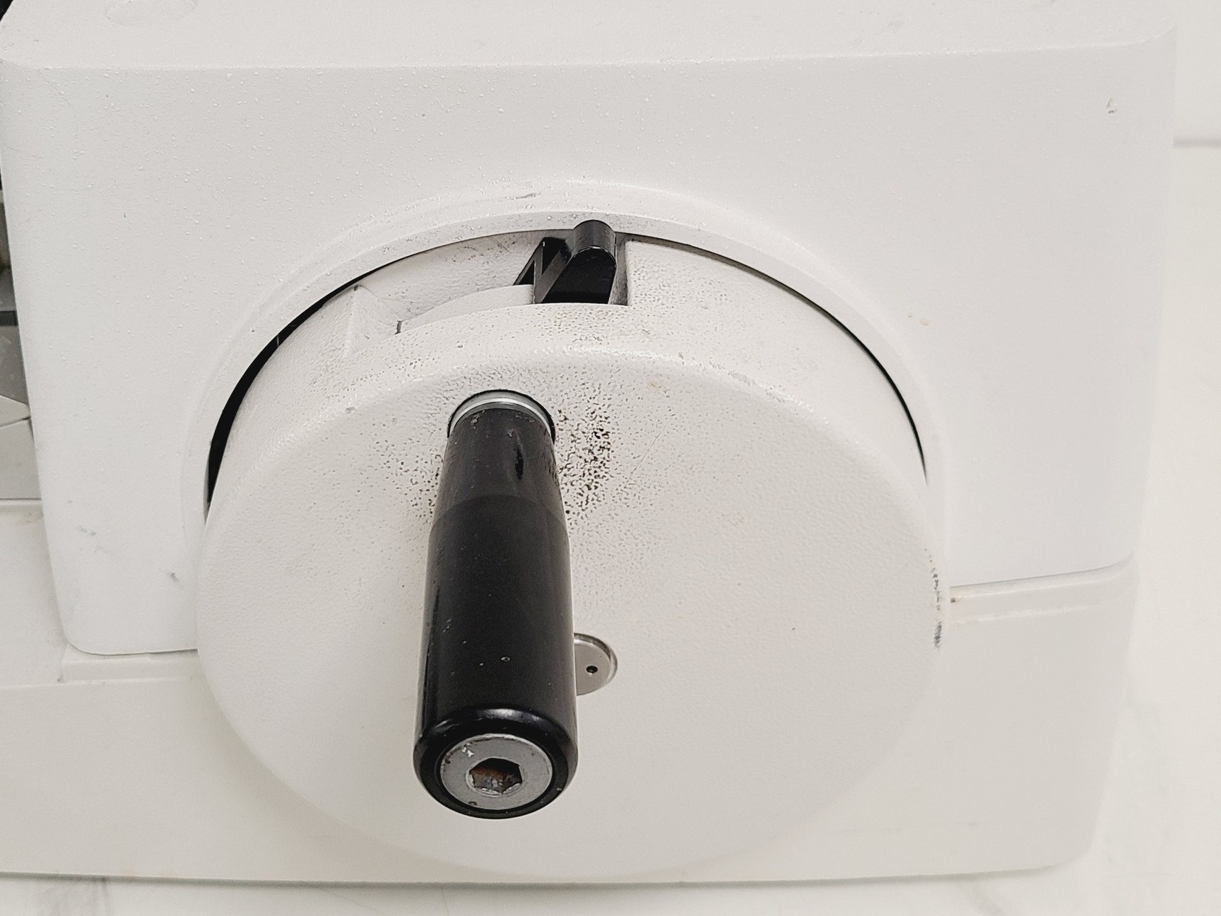 Image of Thermo Electron Corporation Shandon Finesse 325 Manual Microtome