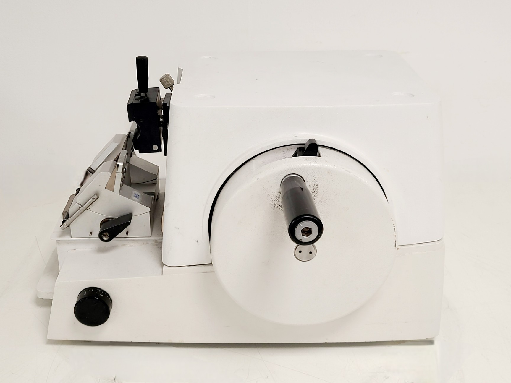 Image of Thermo Electron Corporation Shandon Finesse 325 Manual Microtome