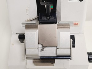 Thumbnail image of Thermo Electron Corporation Shandon Finesse 325 Manual Microtome