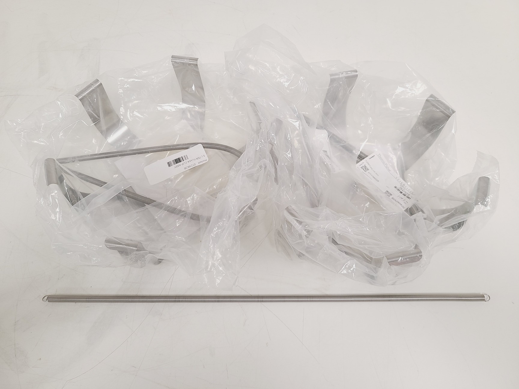 Image of Lot of ThermoFisher MAXQ 8000 Shaking Incubator Flask Clips and Clamps 