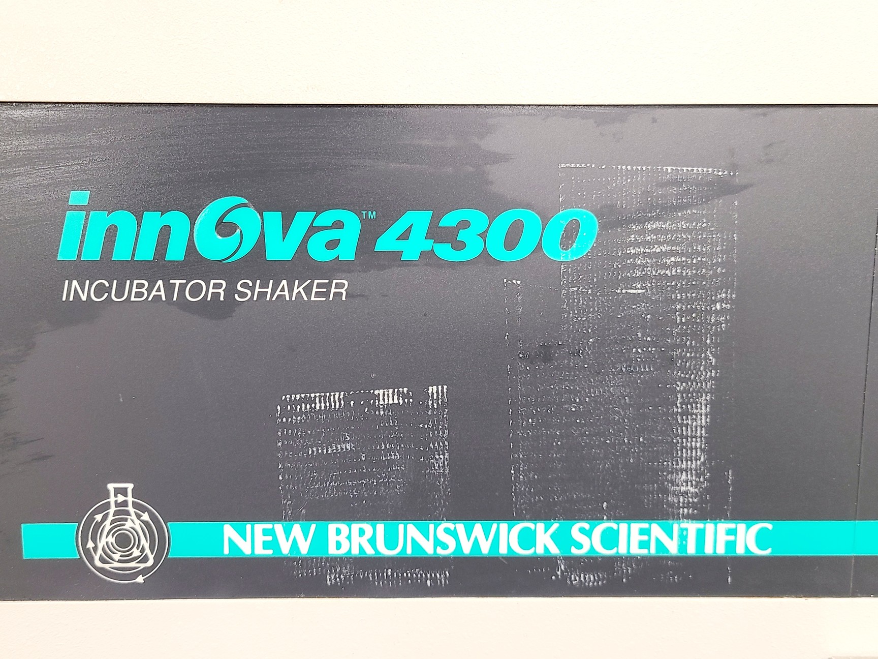 Image of New Brunswick Scientific Innova 4300 Shaking Incubator Lab
