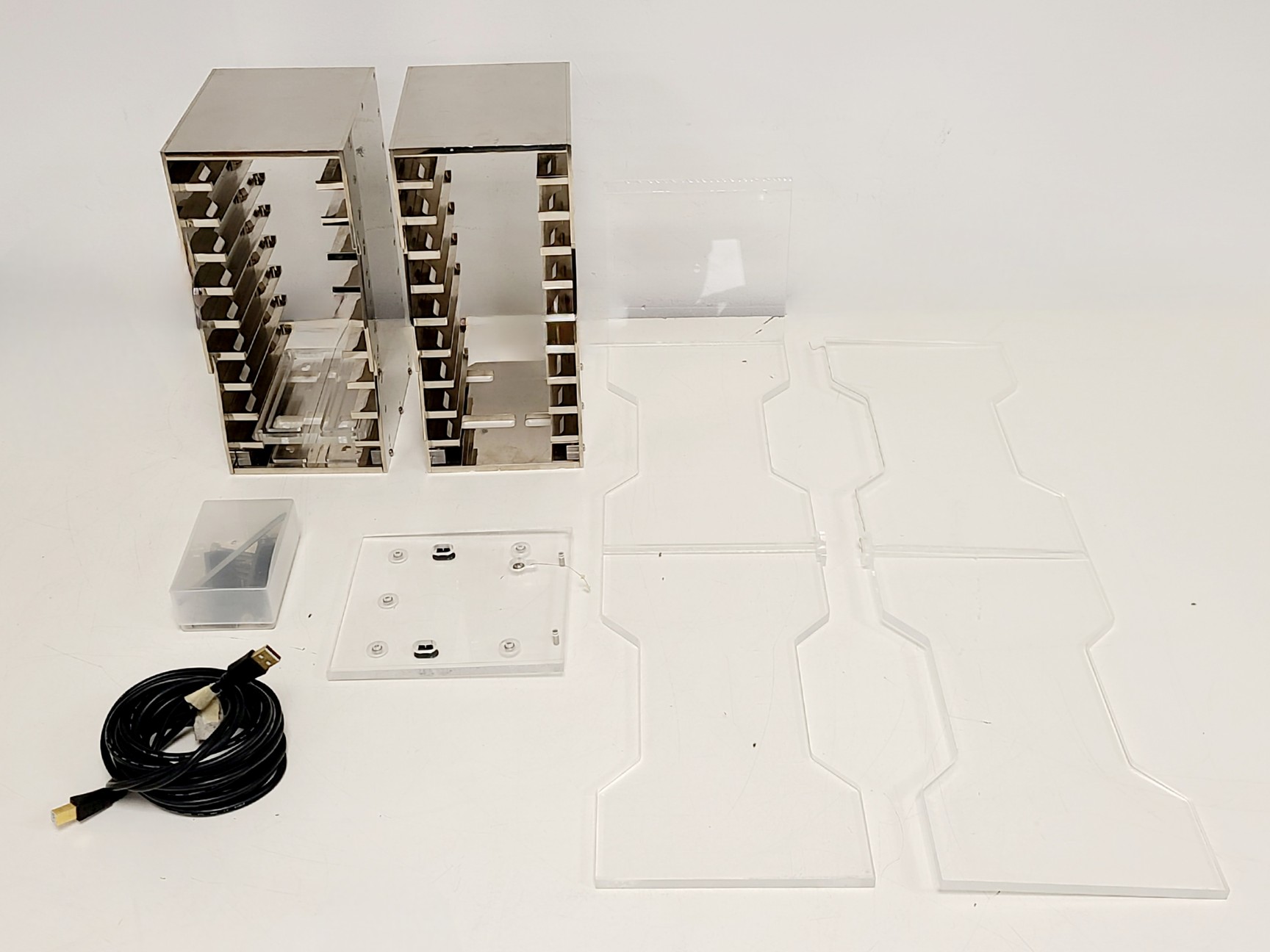 Image of Formulatrix R-1000 Rock Imager Protein Crystallization Imager Lab