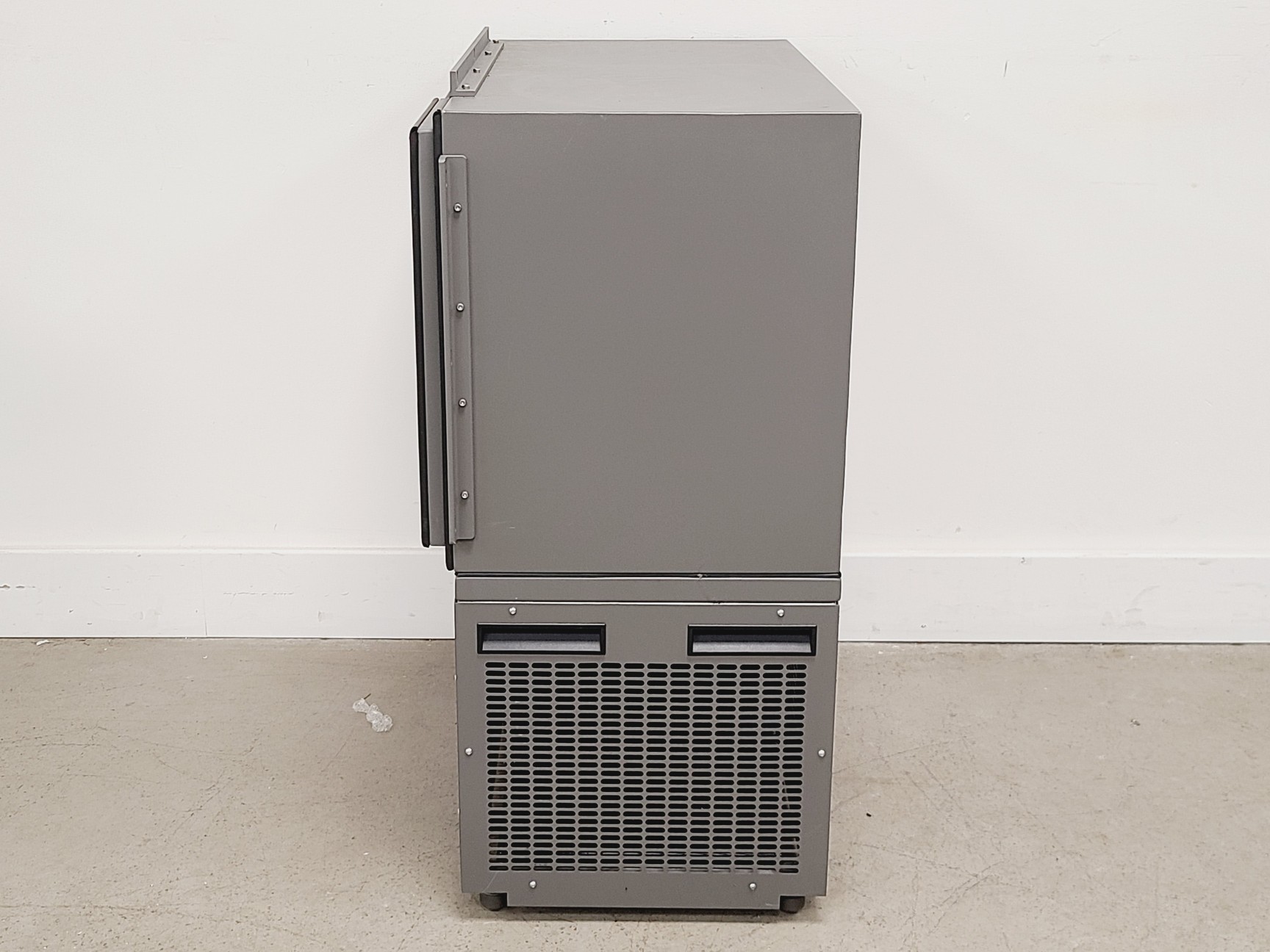 Image of Formulatrix Rock Imager 1000 with Double Stacked Cooling System Lab