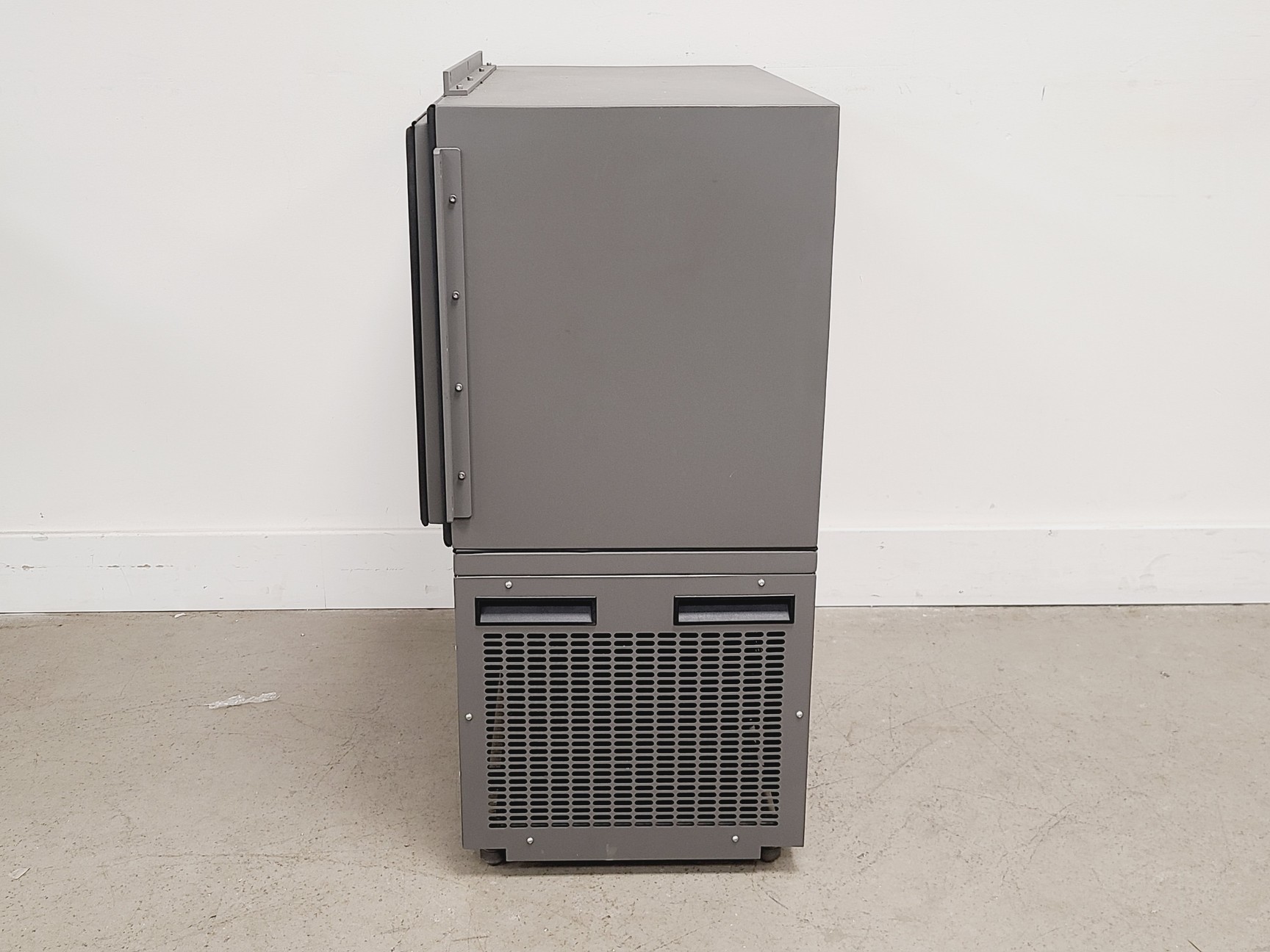 Image of Formulatrix Rock Imager 1000 with Double Stacked Cooling System Lab