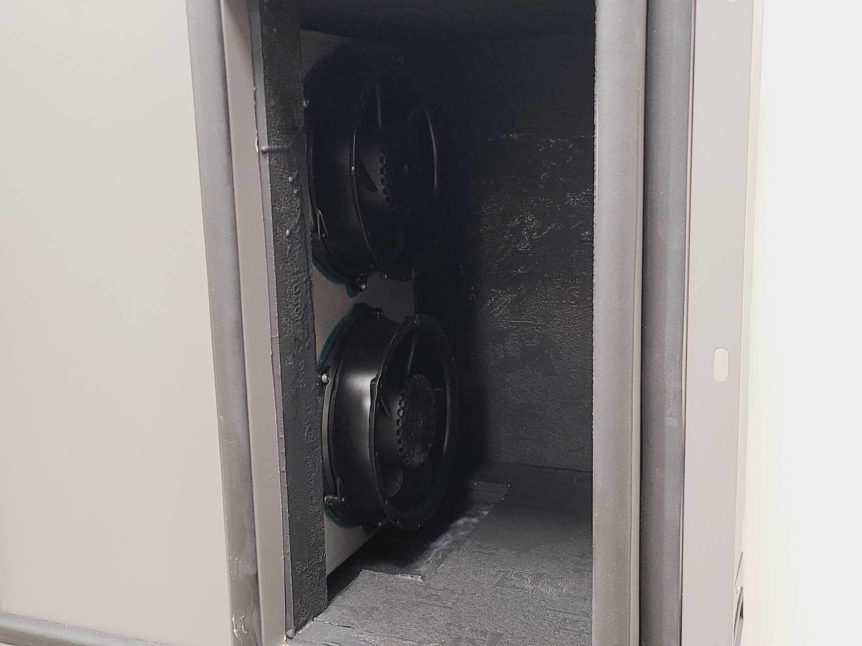 Image of Formulatrix Rock Imager 1000 with Double Stacked Cooling System Lab