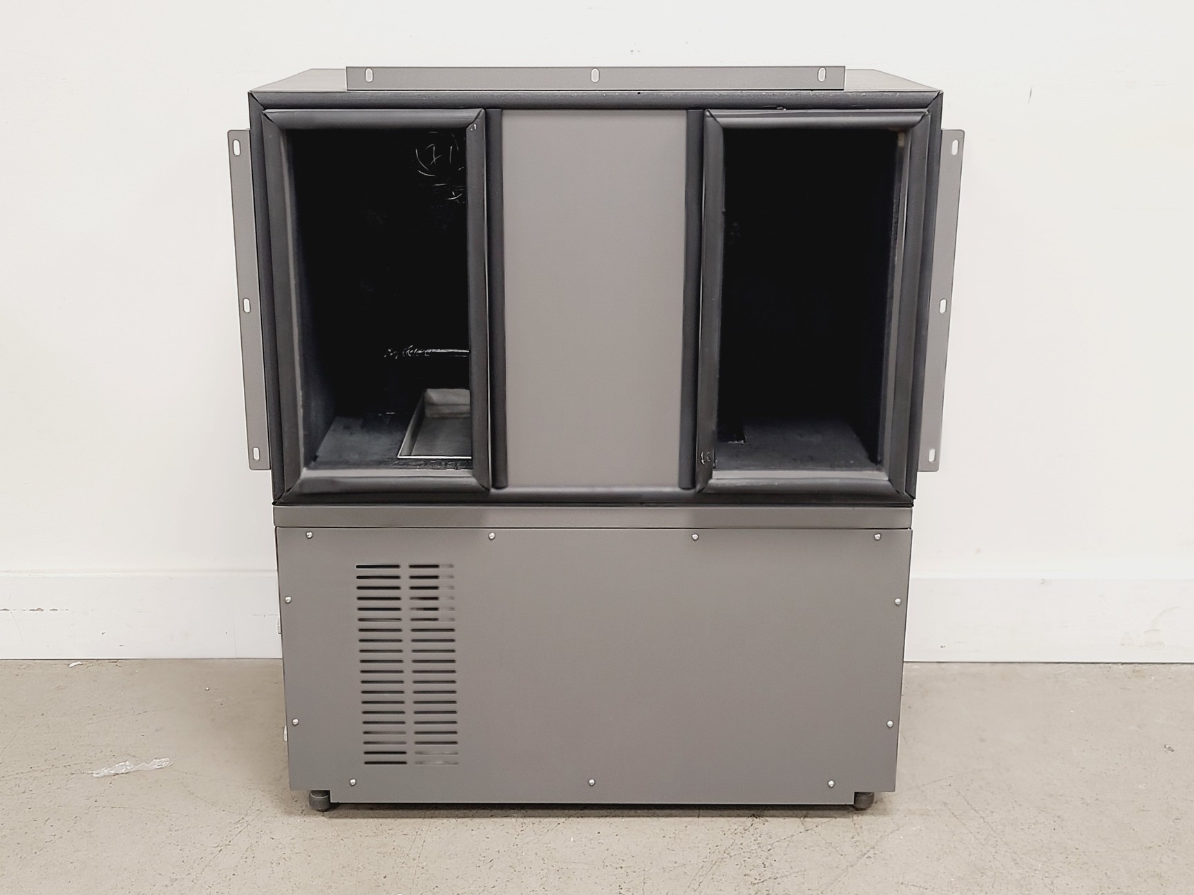 Image of Formulatrix Rock Imager 1000 with Double Stacked Cooling System Lab