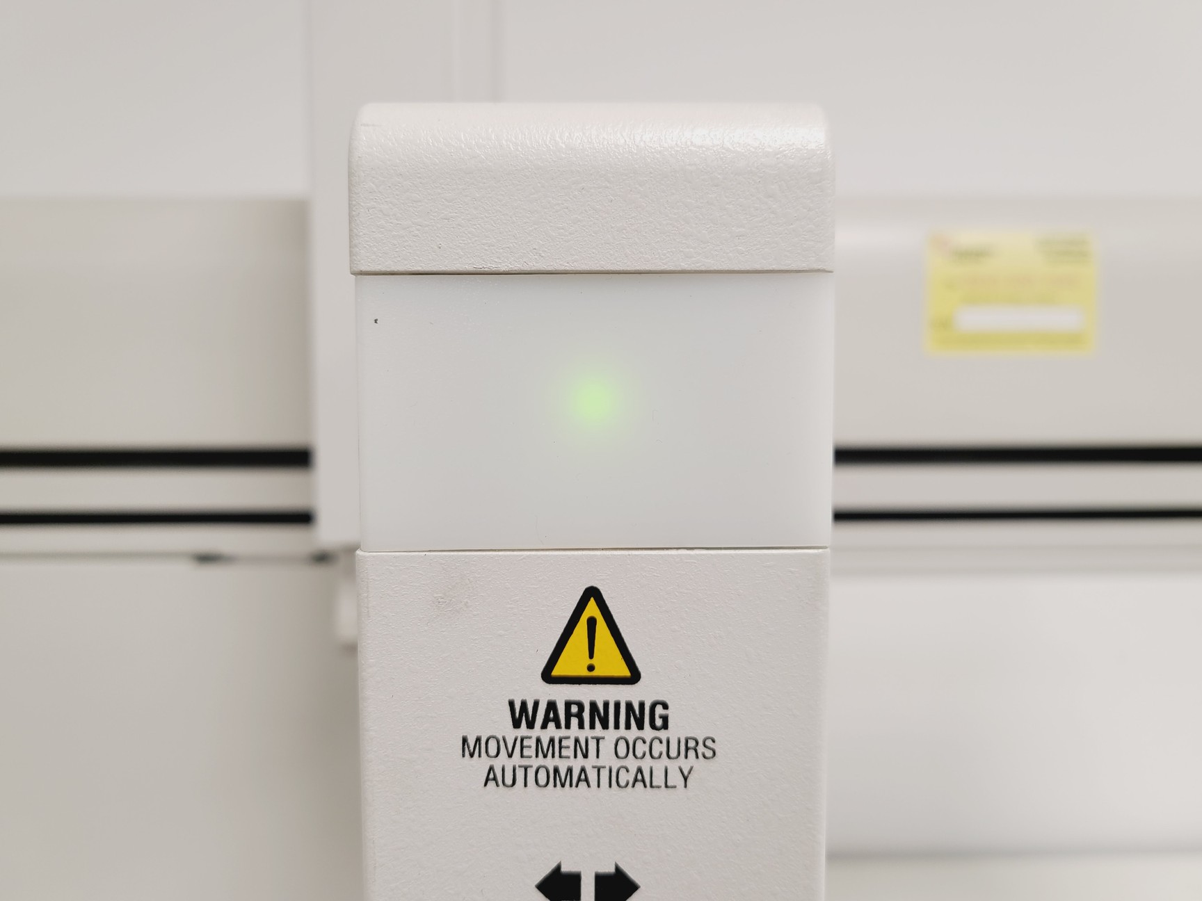 Image of Beckman Coulter Biomek 2000 Laboratory Automation Workstation Lab