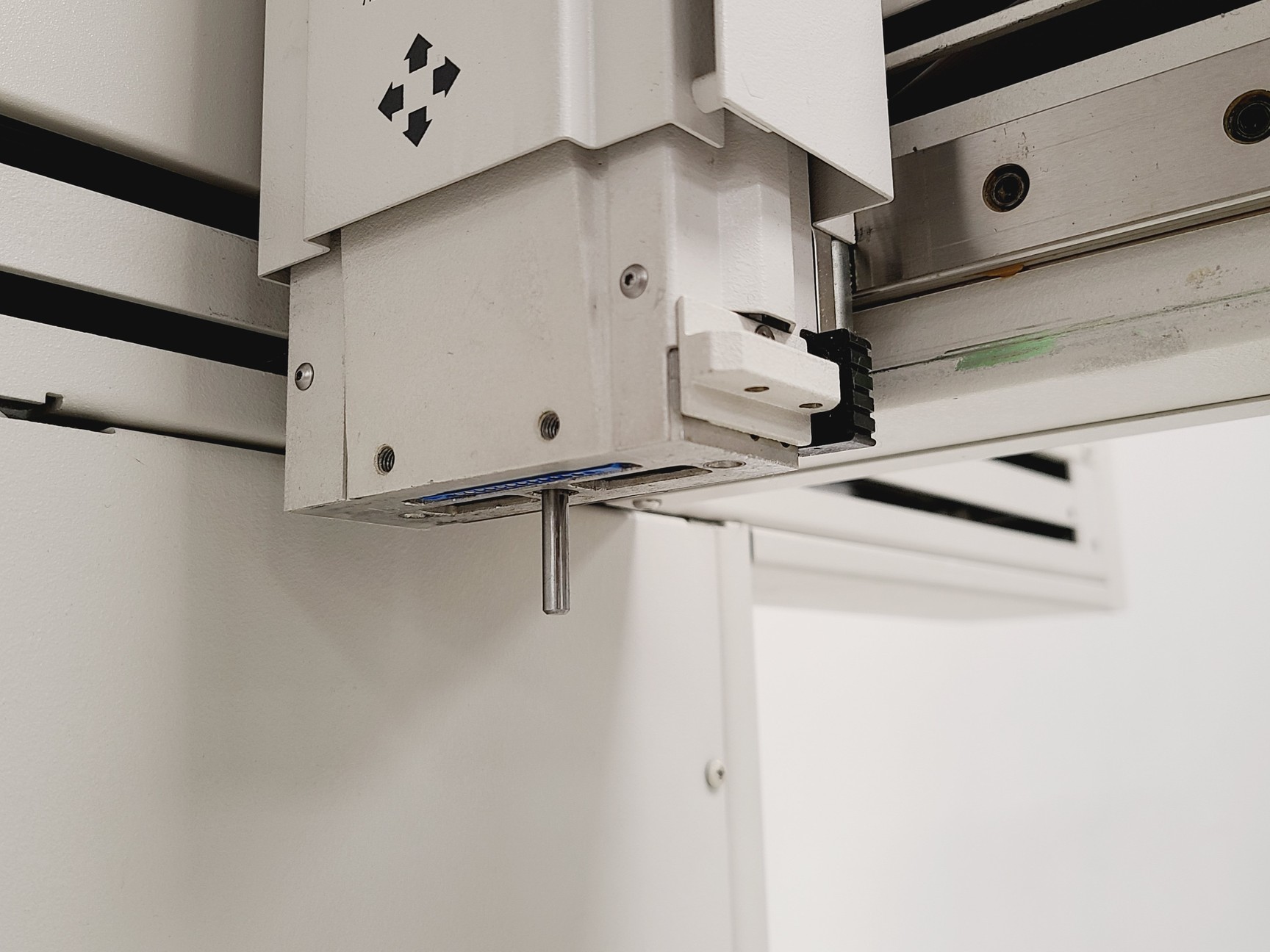 Image of Beckman Coulter Biomek 2000 Laboratory Automation Workstation Lab