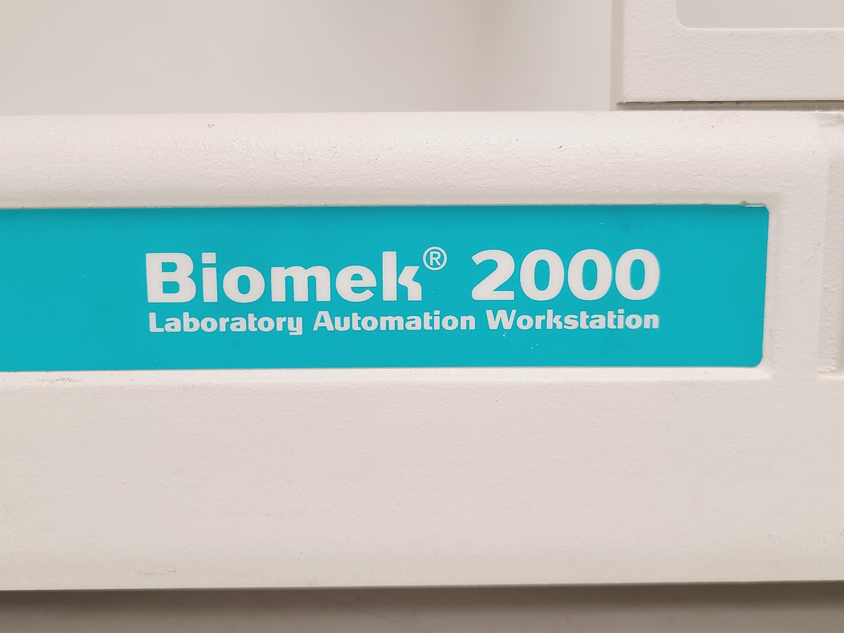 Image of Beckman Coulter Biomek 2000 Laboratory Automation Workstation Lab