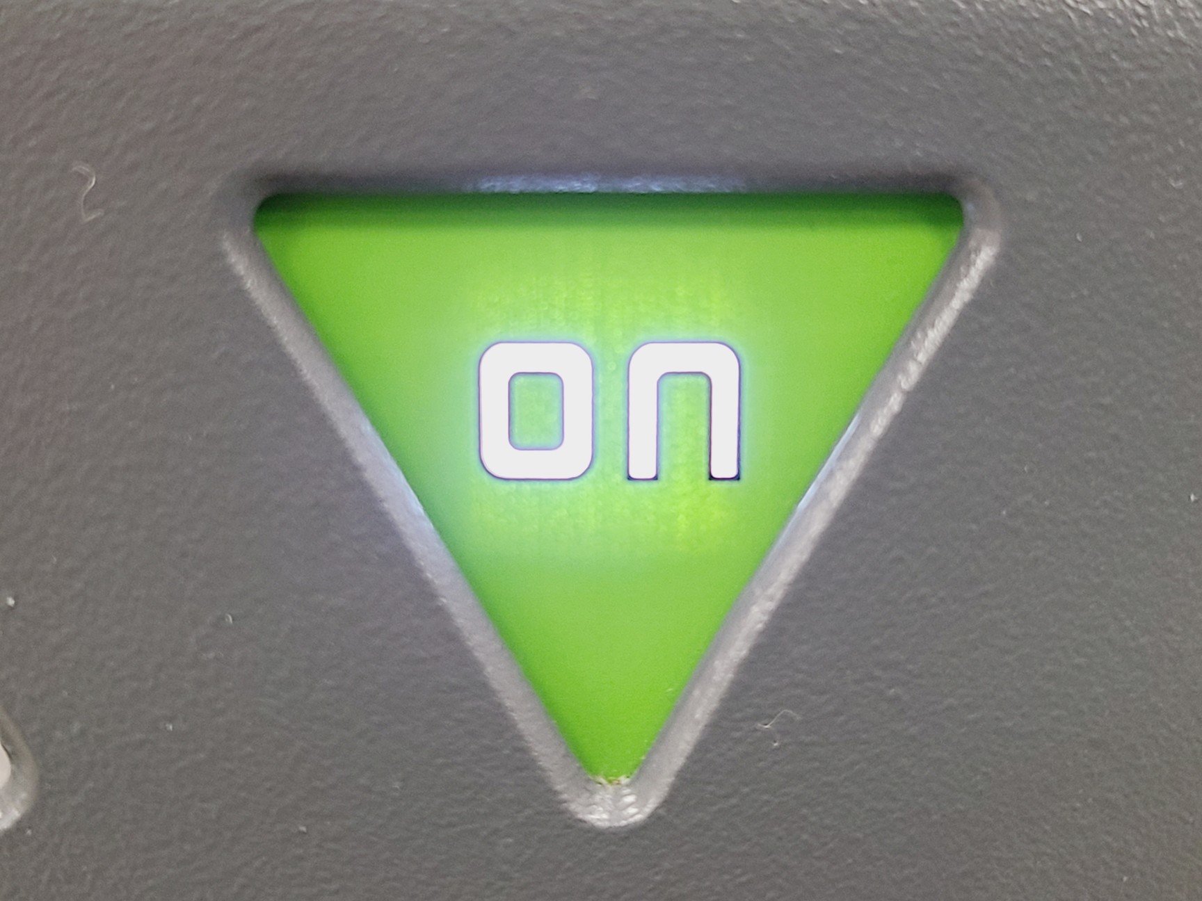 Image of Tecan Freedom Evo-2 200 Liquid Handler w/ Tips, Accessories and Software Lab