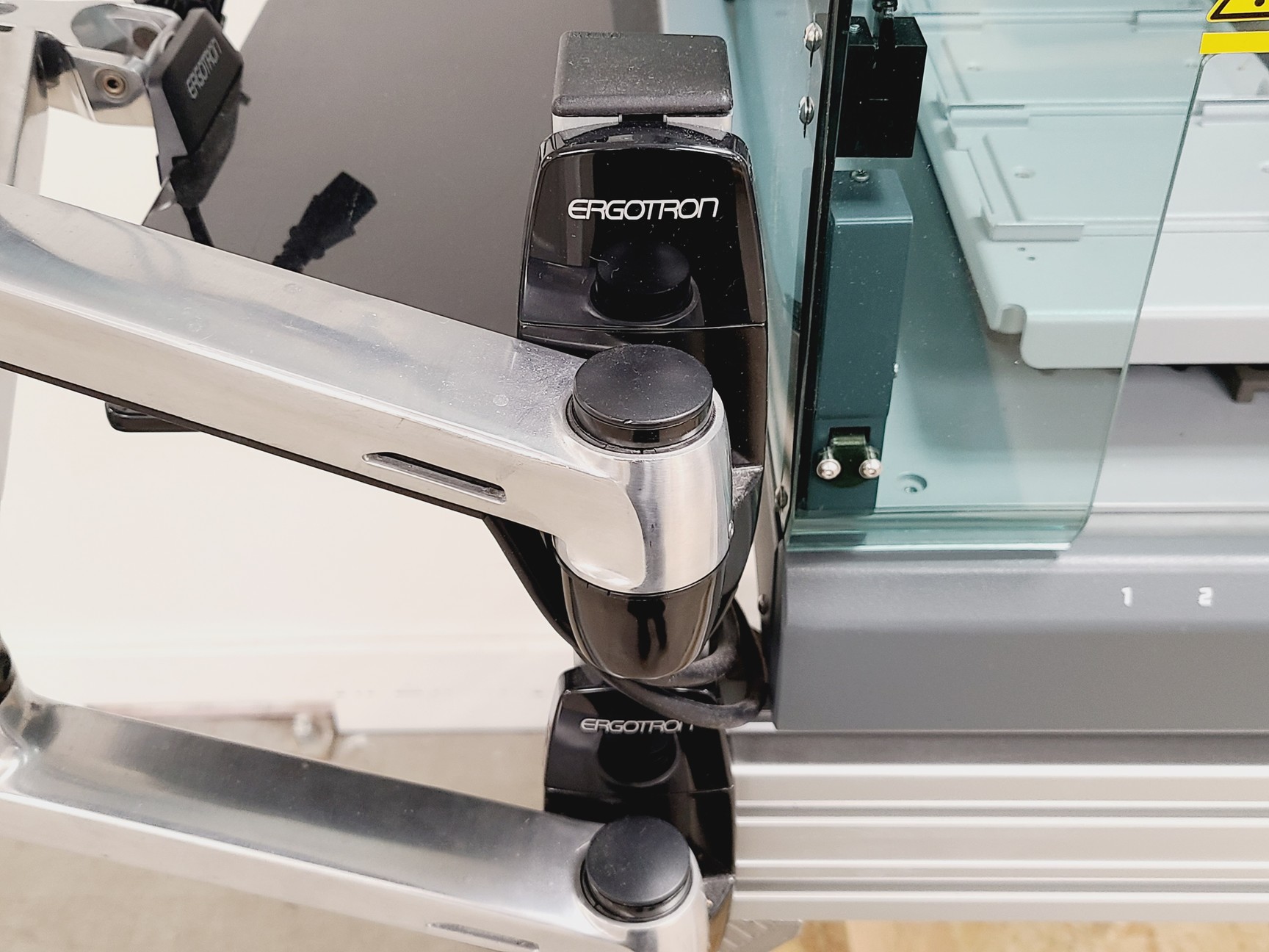 Image of Tecan Freedom Evo-2 200 Liquid Handler w/ Tips, Accessories and Software Lab