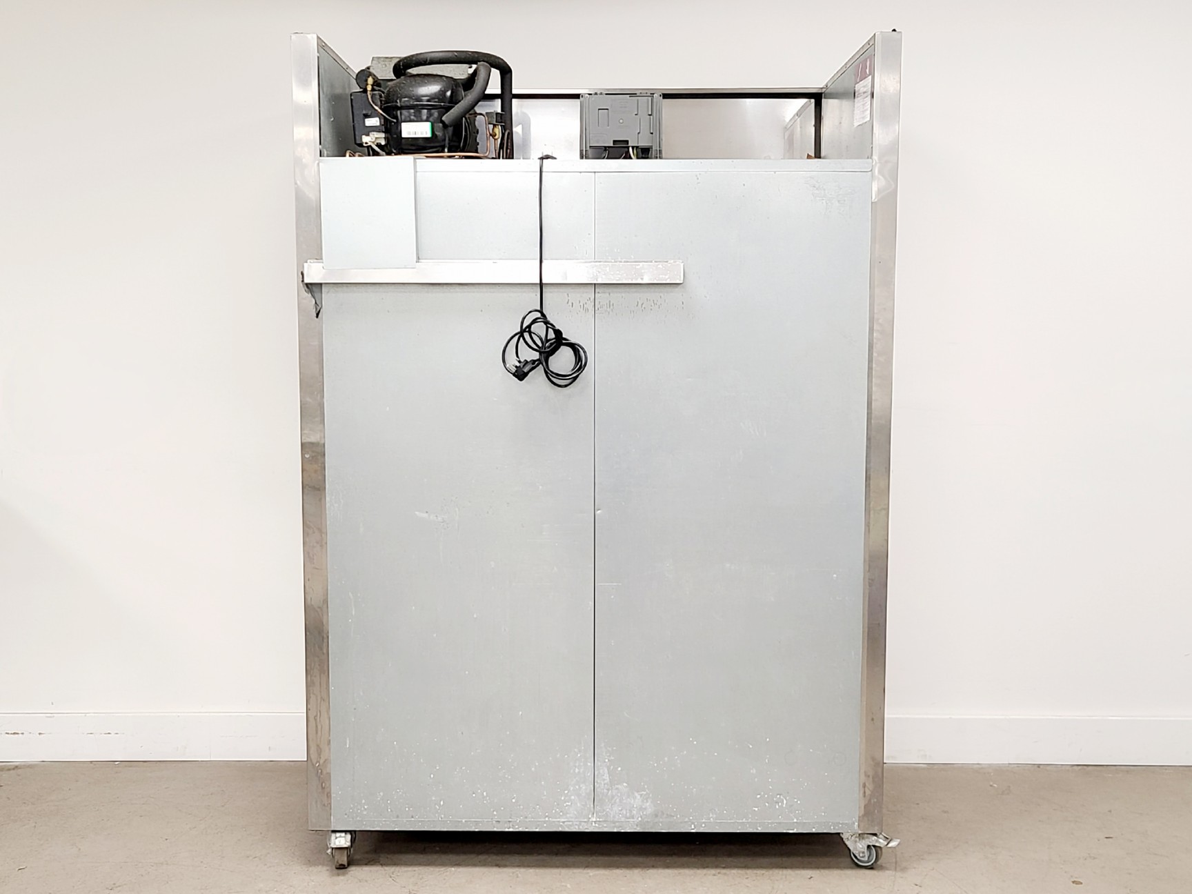 Image of Foster XTRA XR1300L Upright Double Door Stainless Steel Freezer with 22x Trays
