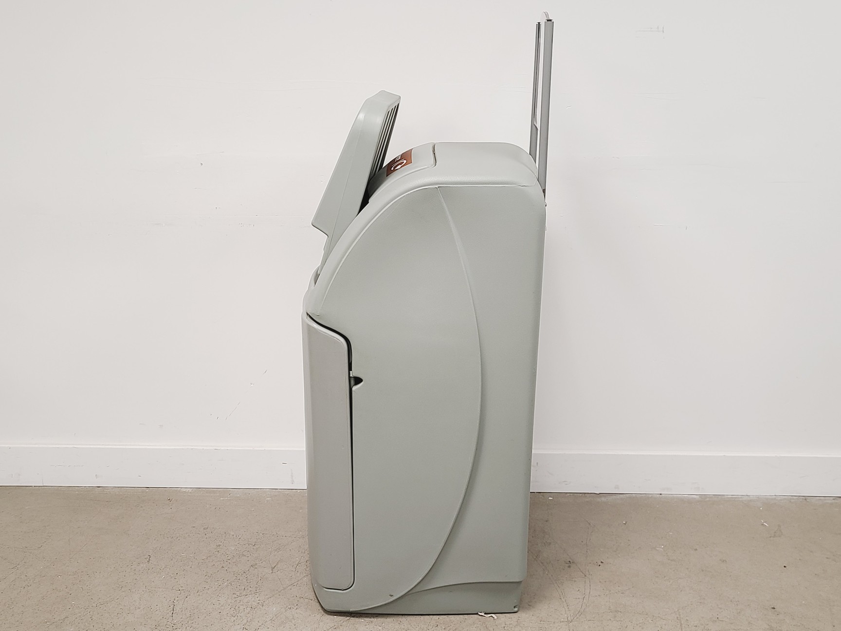 Image of 4 × Glasdon Combo Tray Shelf Bin Stations – Mixed / Food / Liquids / Vegware