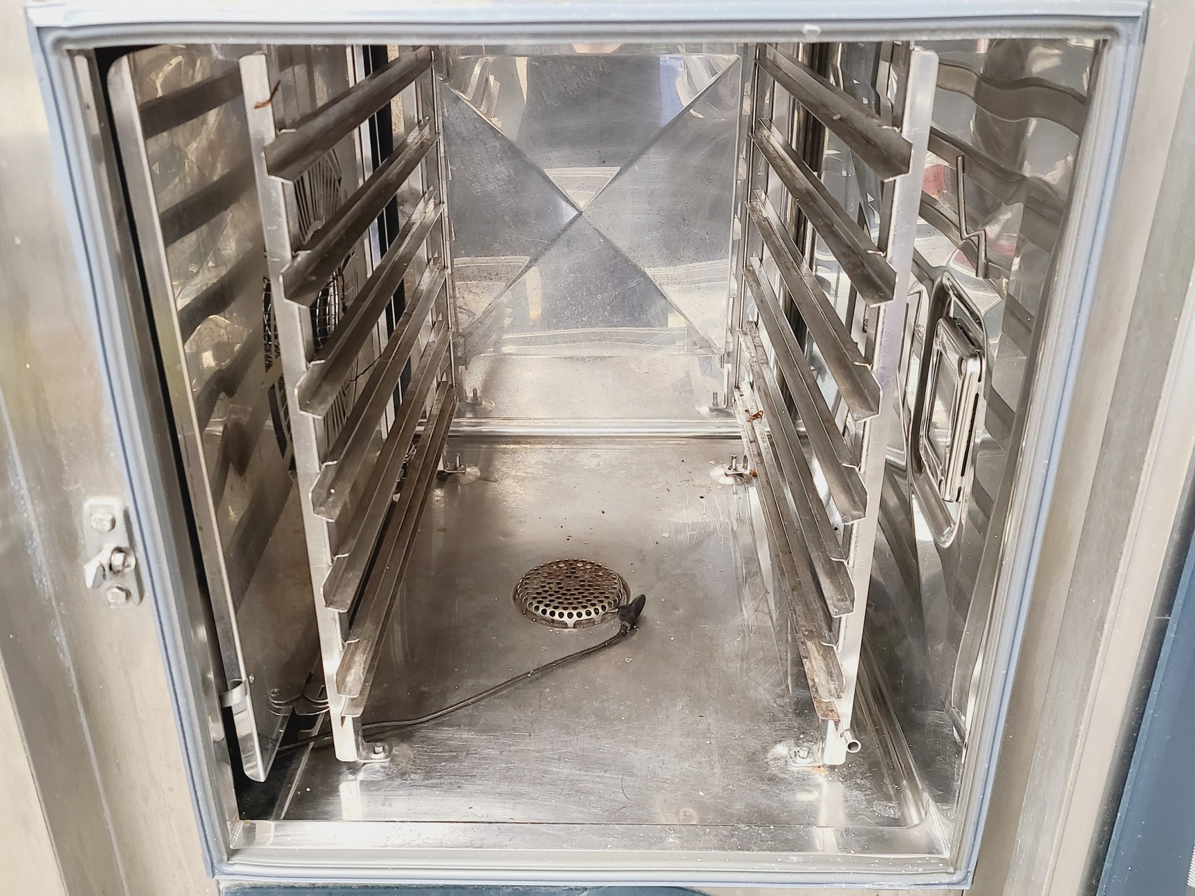 Image of Rational SCC 61 Steam Oven w/ Gastronorm Stand