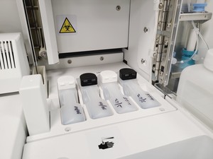 Thumbnail image of Roche Cobas e 411 Automated Analyser (Disk System) with Stand