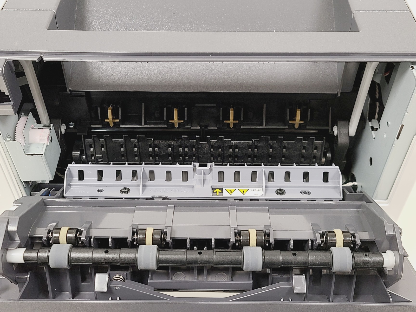 Image of Roche Cobas e 411 Automated Analyser (Disk System) with Stand