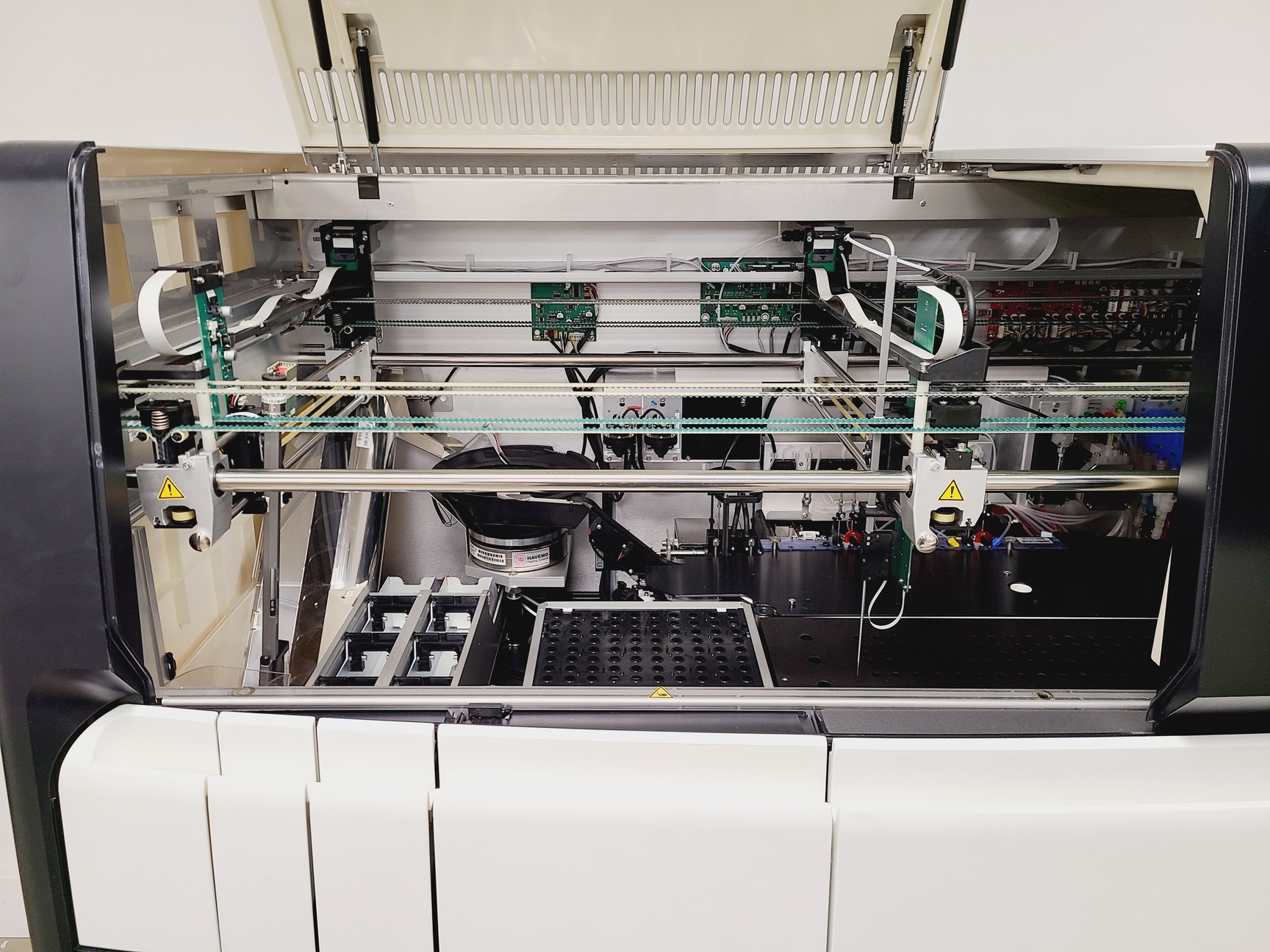 Image of Diasorin Liaison XL Chemiluminescence Immunoassay (CLIA) Analyser