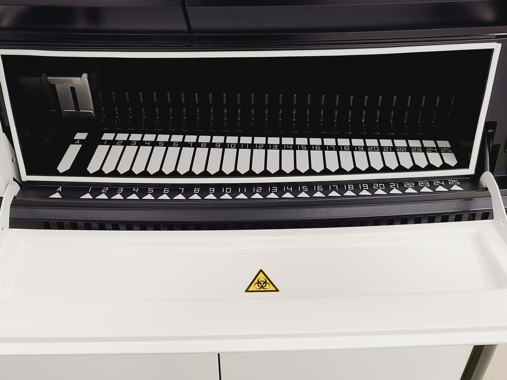 Image of Diasorin Liaison XL Chemiluminescence Immunoassay (CLIA) Analyser